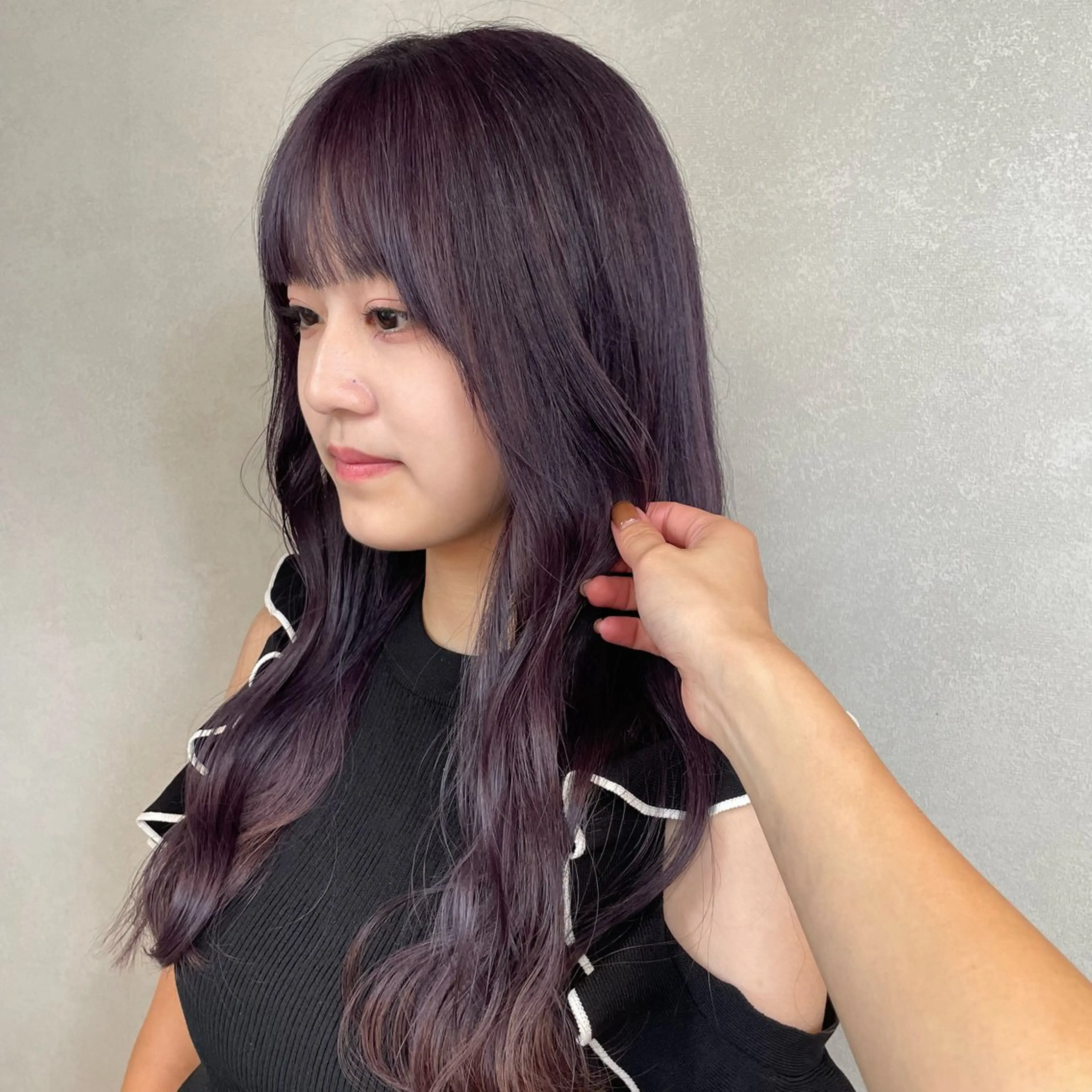 ロング カラー ラベンダーカラー 金城 二千夏のヘアスタイル