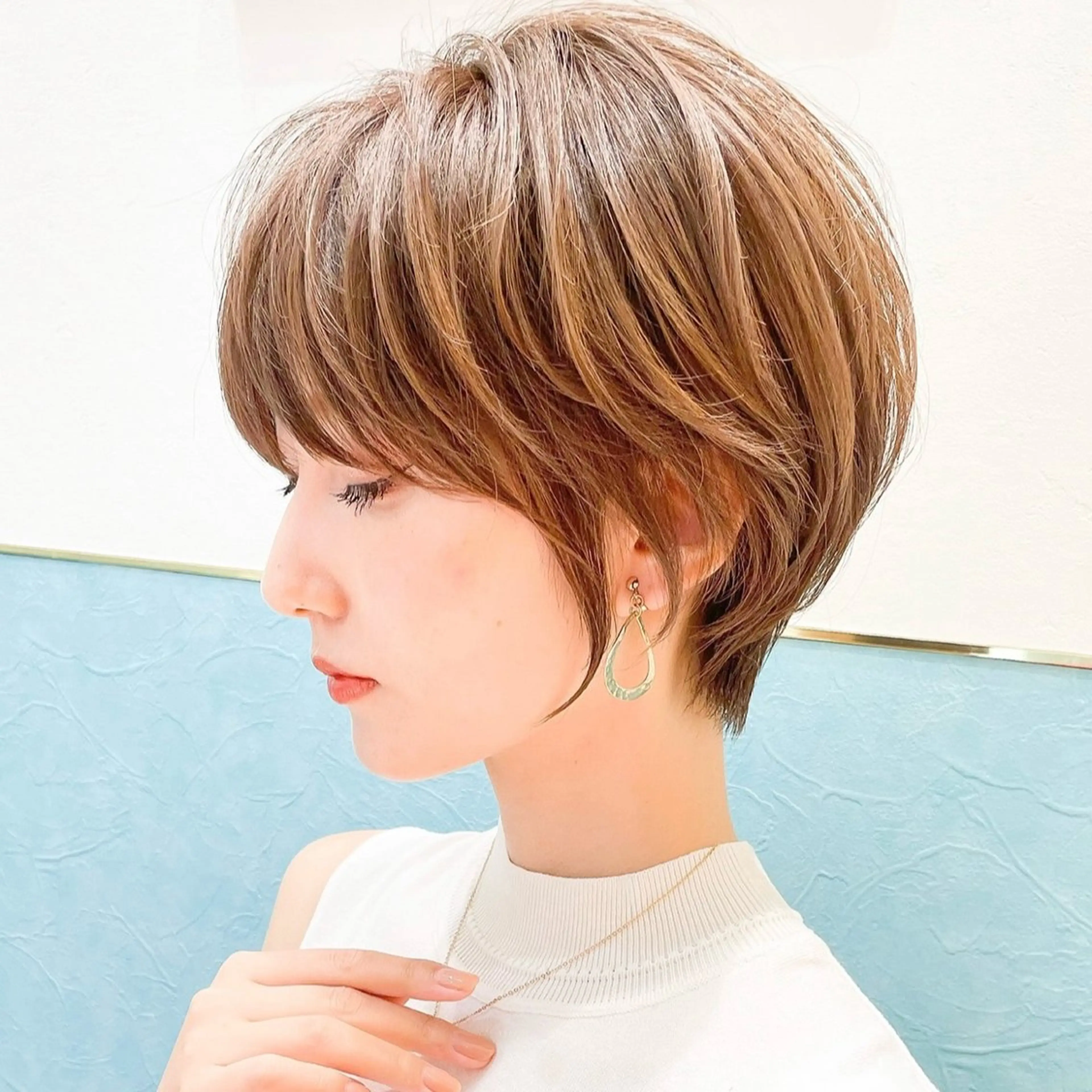 【バッサリカットならお任せ👍】似合わせショート＋タッセルボブ(切りっぱなし)✂️透明感カラー✨超音波トリートメントの写真