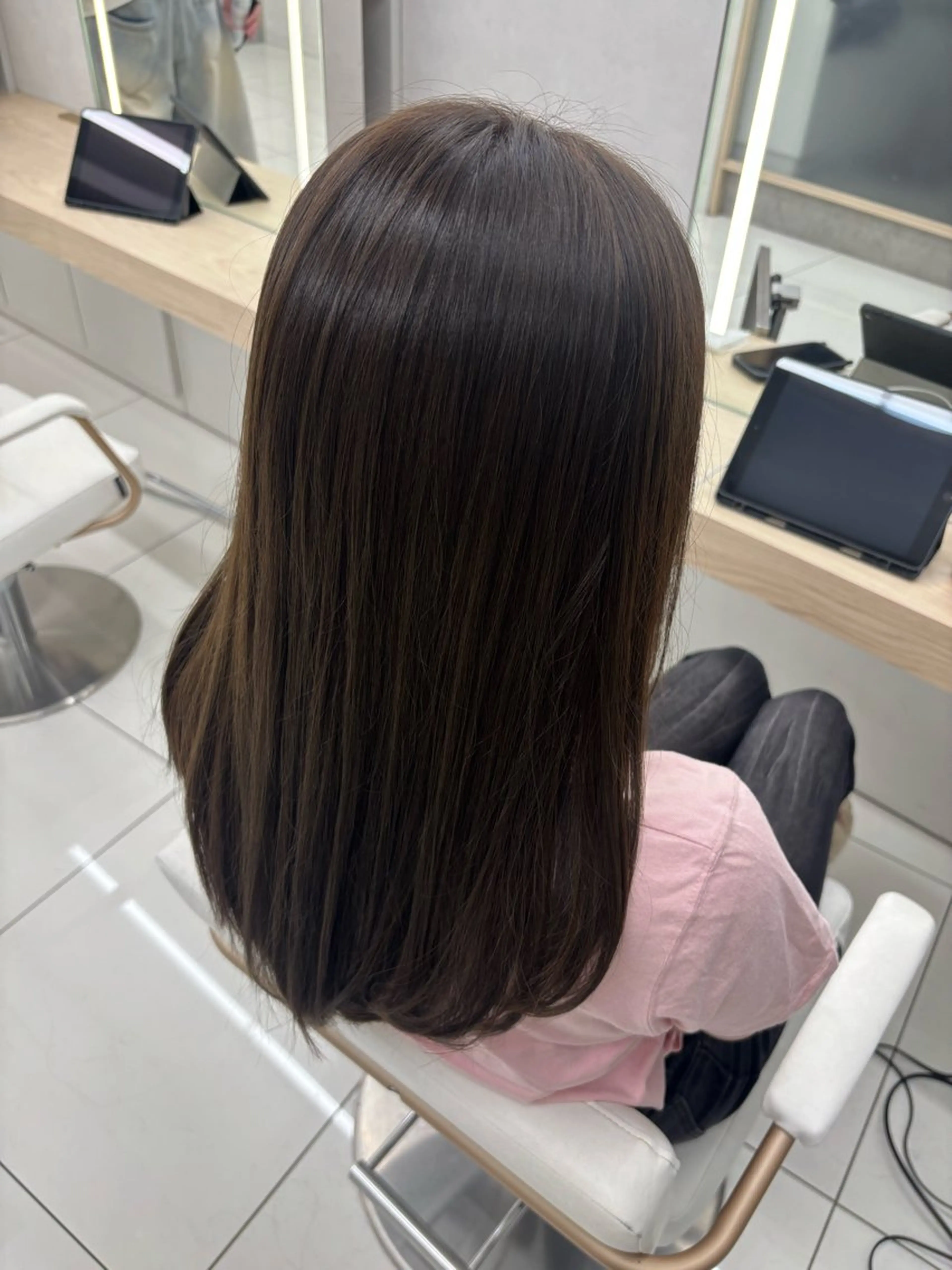 ロング カット ヘアカラー 韓国透明感カラー🌀 yuukiのヘアスタイル