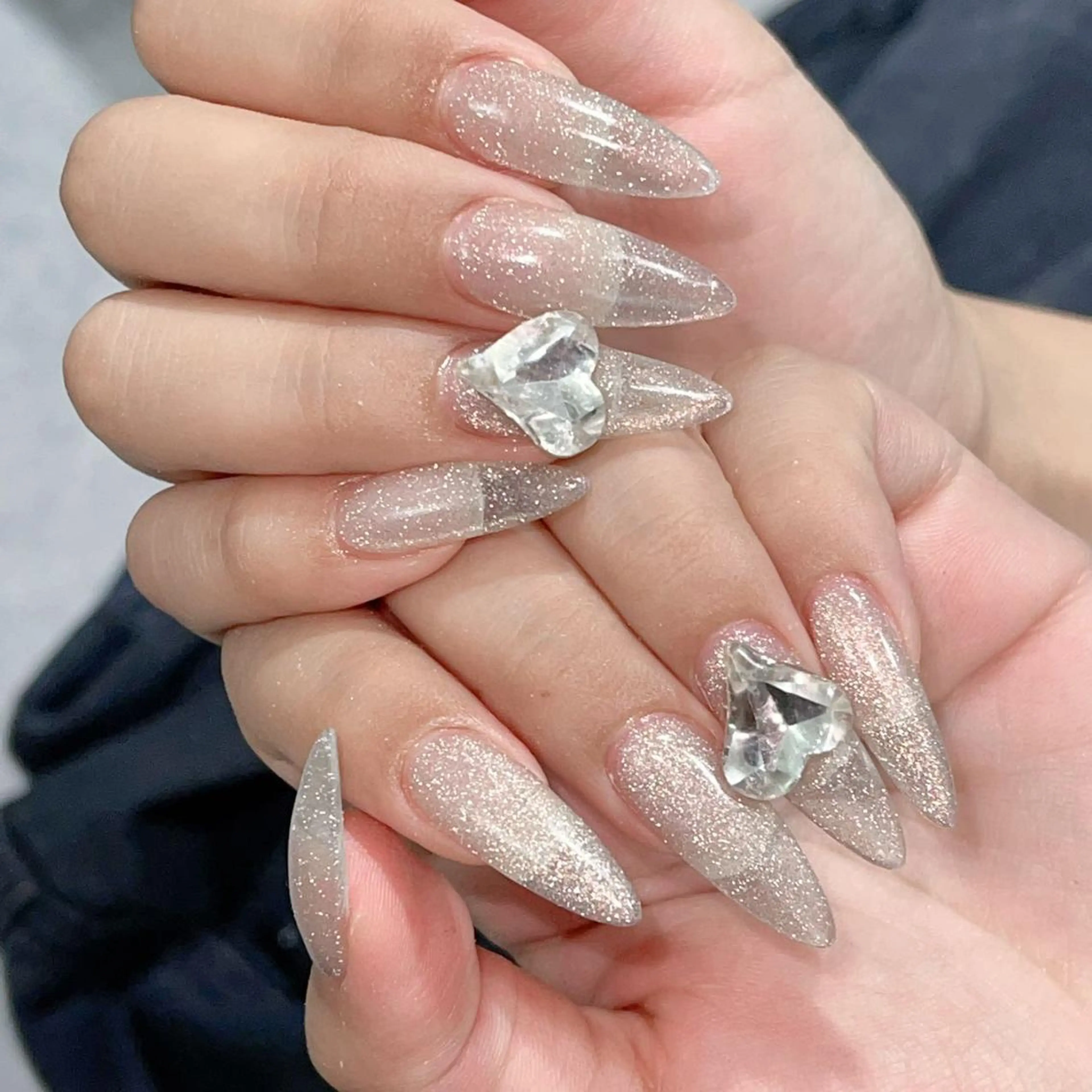 ネイル ハンドネイル Queens テイのネイルデザイン