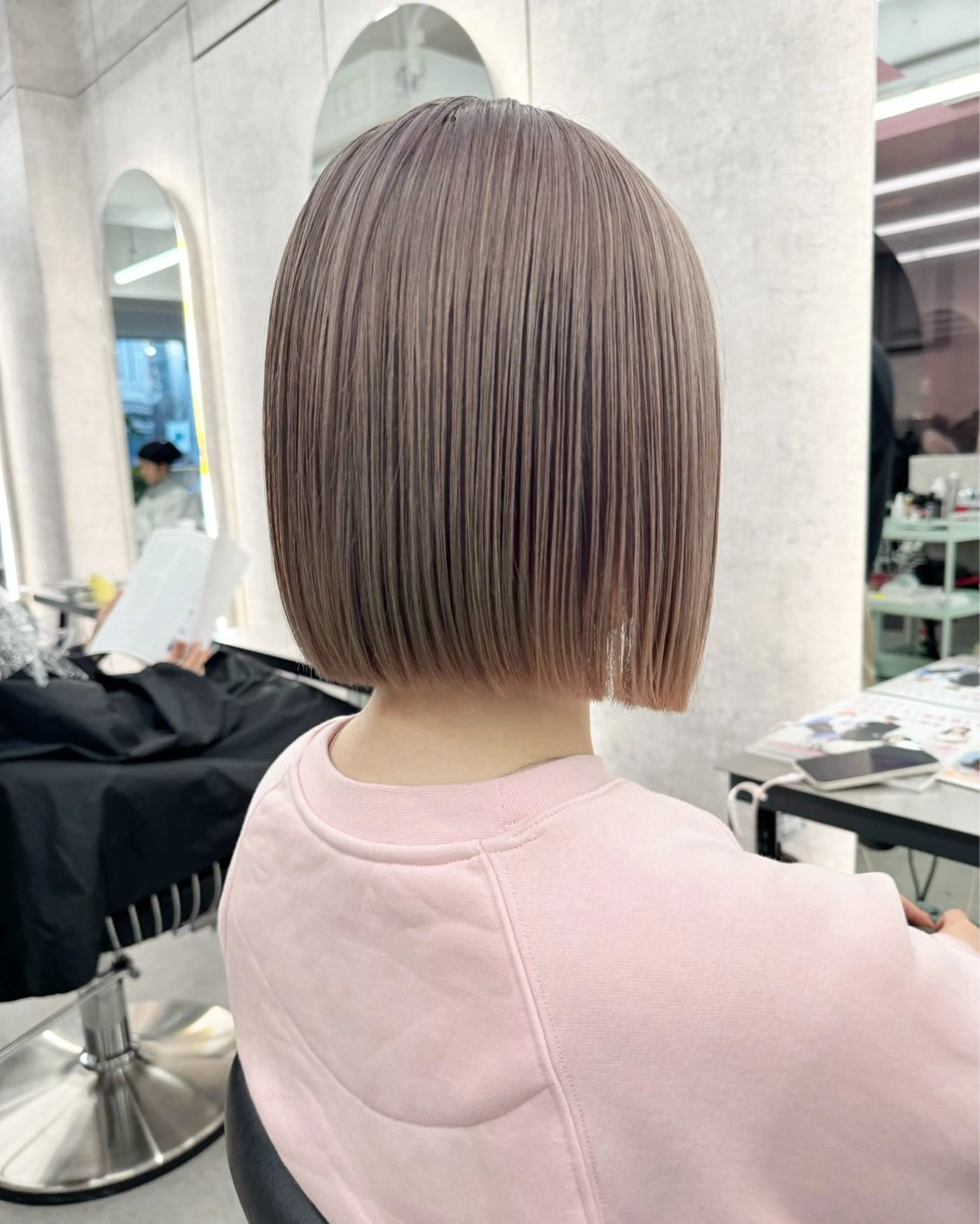 ショート ヘアカラー 透明感ヘアカラー chiharuのヘアスタイル
