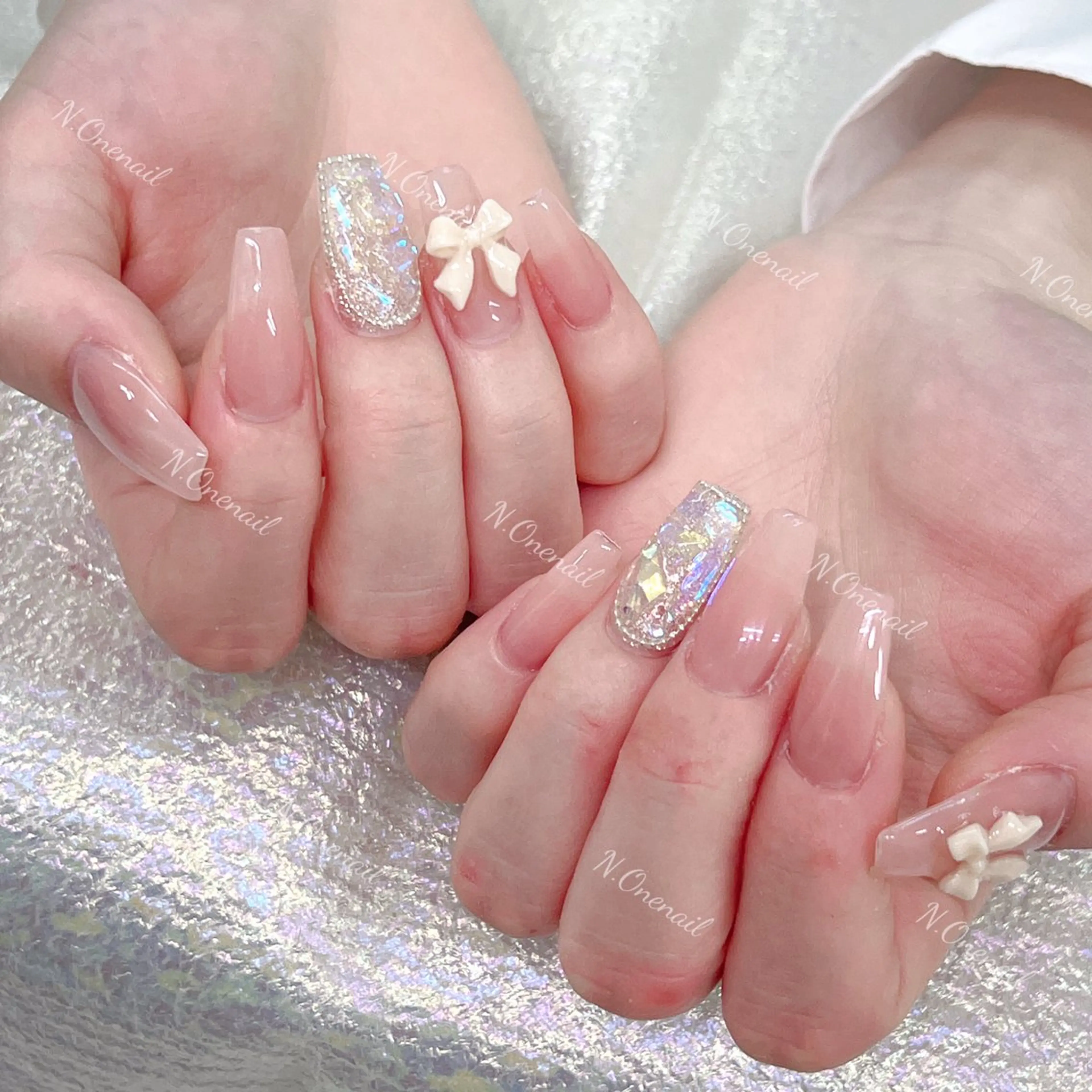 ネイル アートネイル グラデーション キラキラネイル ニュアンスネイル オフィスネイル 長いだし/スカルプ/ パラシェルN.oneのネイルデザイン