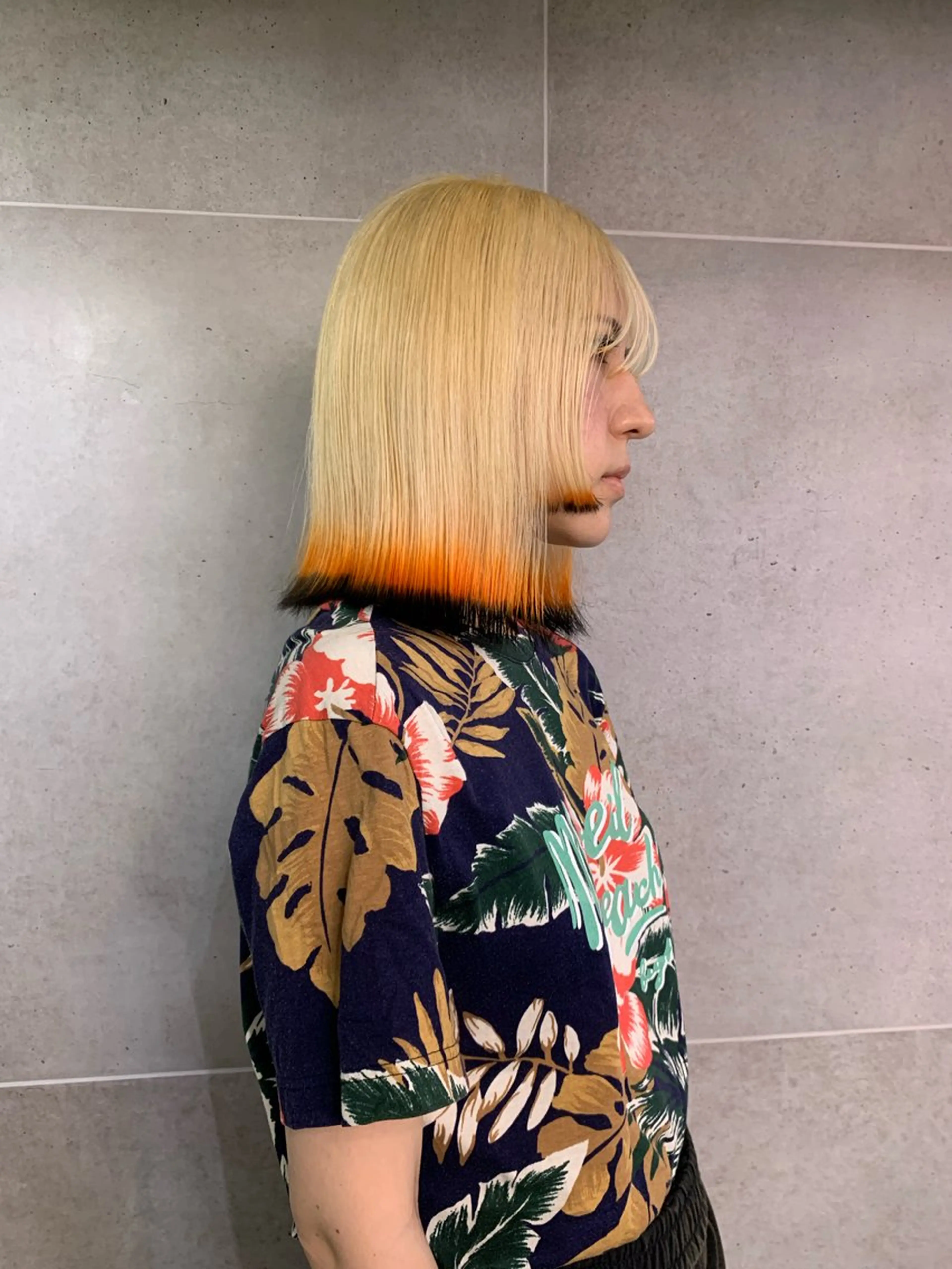 ミディアム カラー ブリーチ 抜きっぱなしブロンド デザインカラー ヘアカラー トリートメント THE./ブリーチ 透感カラー/髪質改善のヘアスタイル