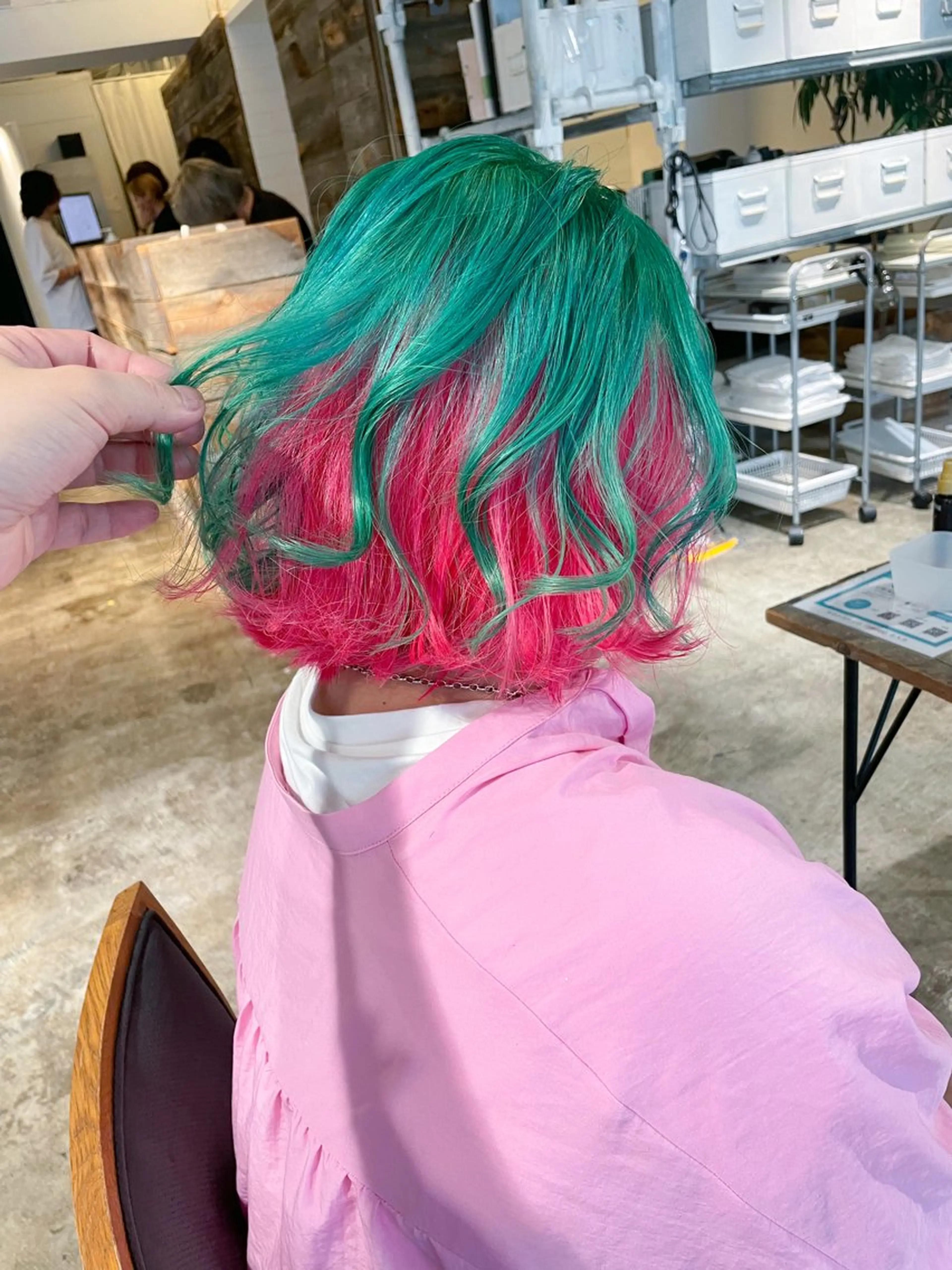 ミディアム カラー ヘアカラー トリートメント ハイトーン/レイヤー /ケアブリーチ石川治のヘアスタイル