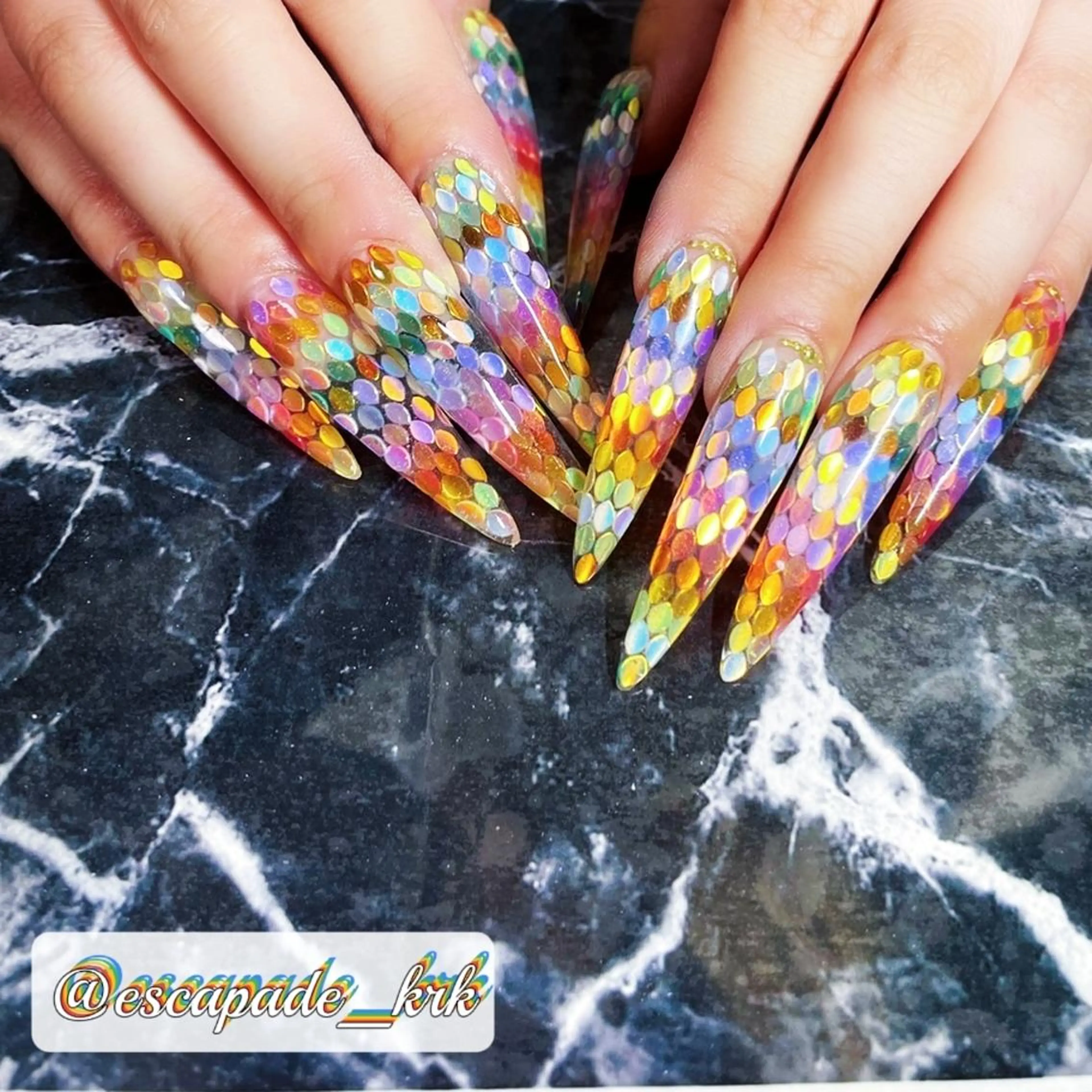 ロング ネイル ハンドネイル クロキ 。のネイルデザイン