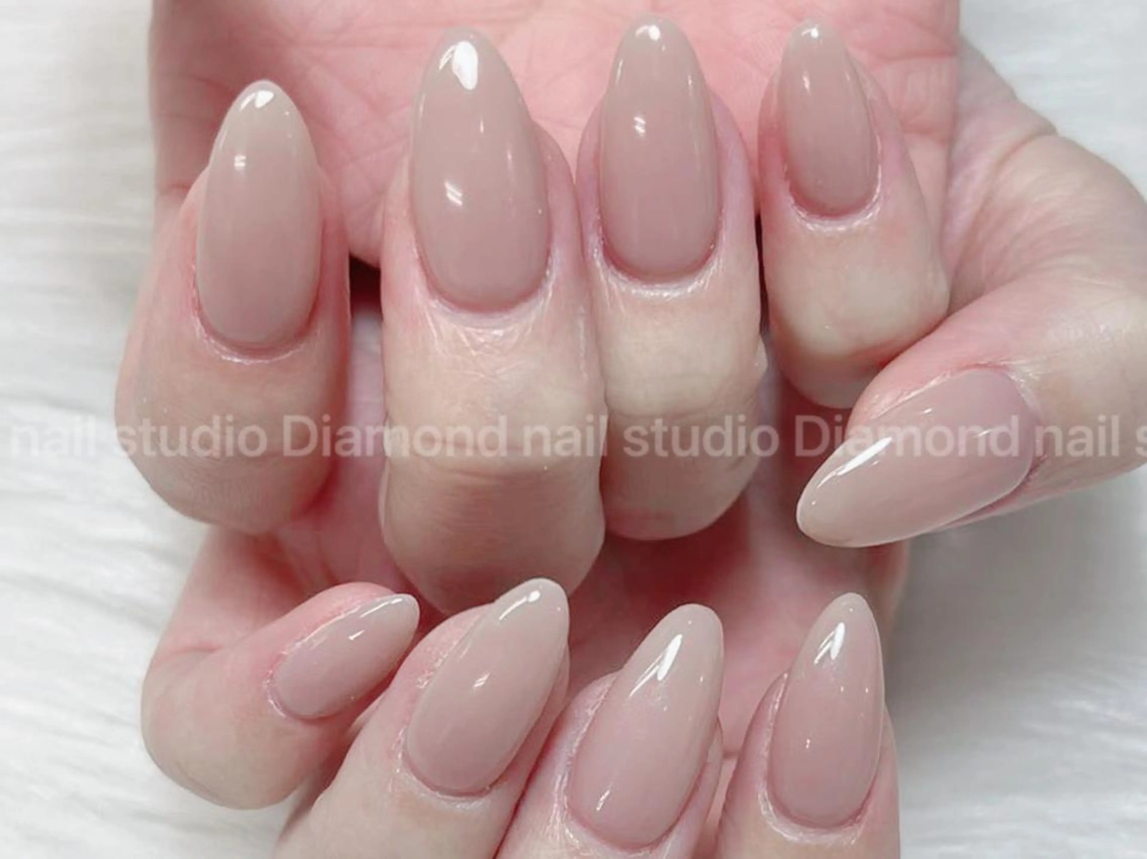 ネイル グラデーション ラメ(グリッター) ラメグラデーション ワンカラーネイル ハンドネイル DIAMOND 💅のネイルデザイン