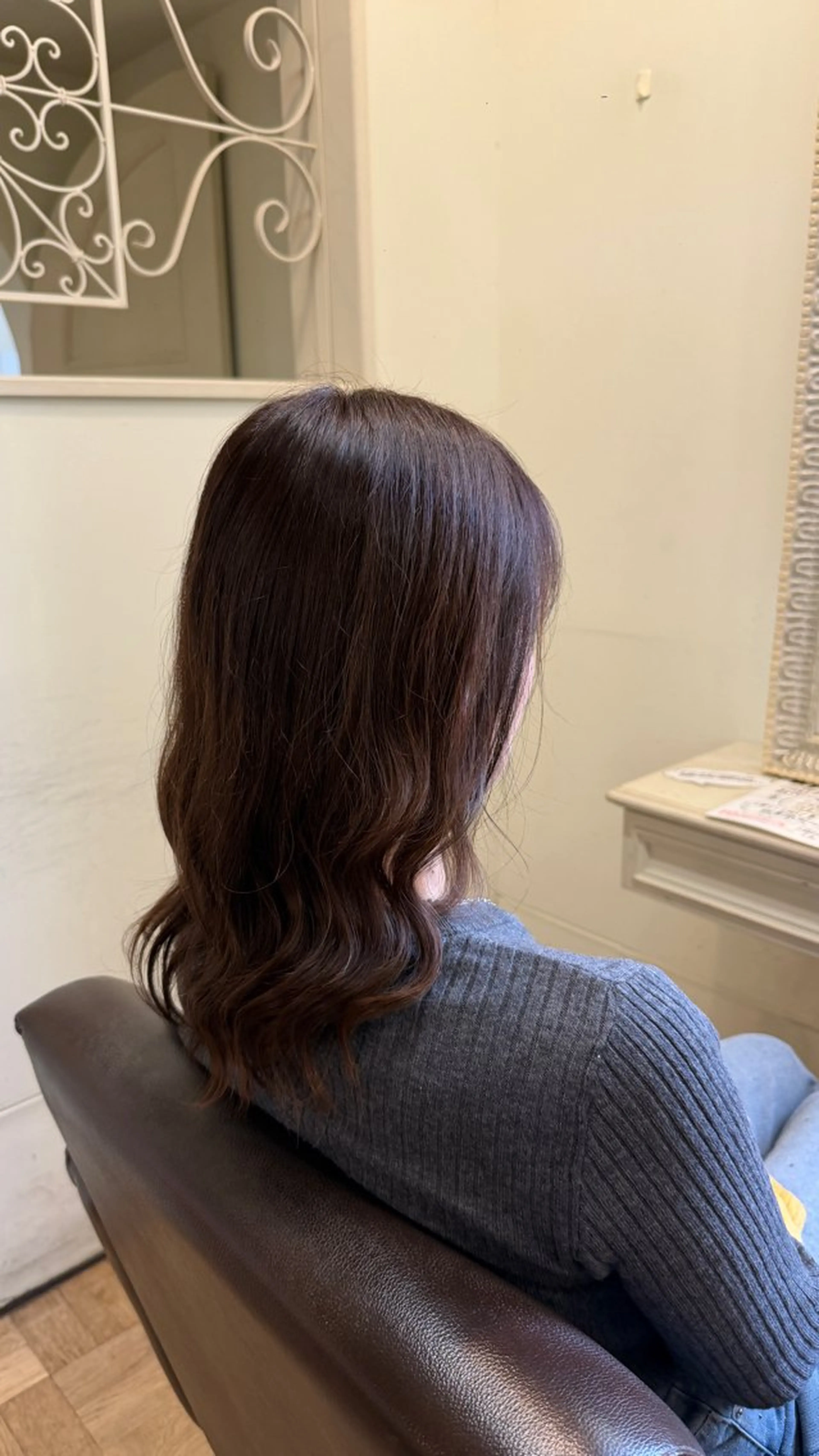 セミロング ヘアカラー トリートメント 西村 美月のヘアスタイル