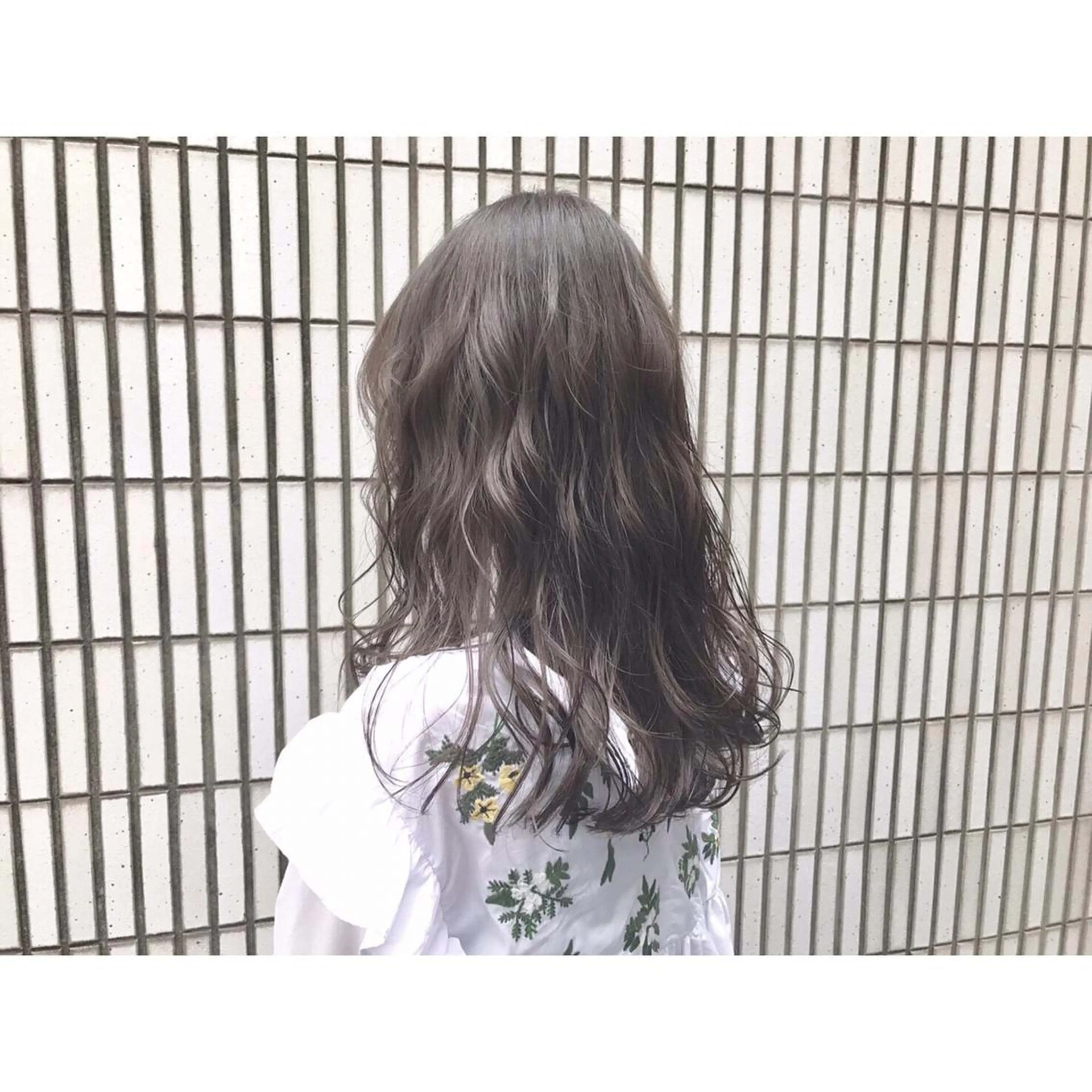 ミディアム カラー ヘアアレンジ キッズ ネイル ブリーチ 透明感カラー 外国人風カラー 似合わせカット トリートメント ツヤ髪 ／髪質改善 松岡将太郎のヘアスタイル