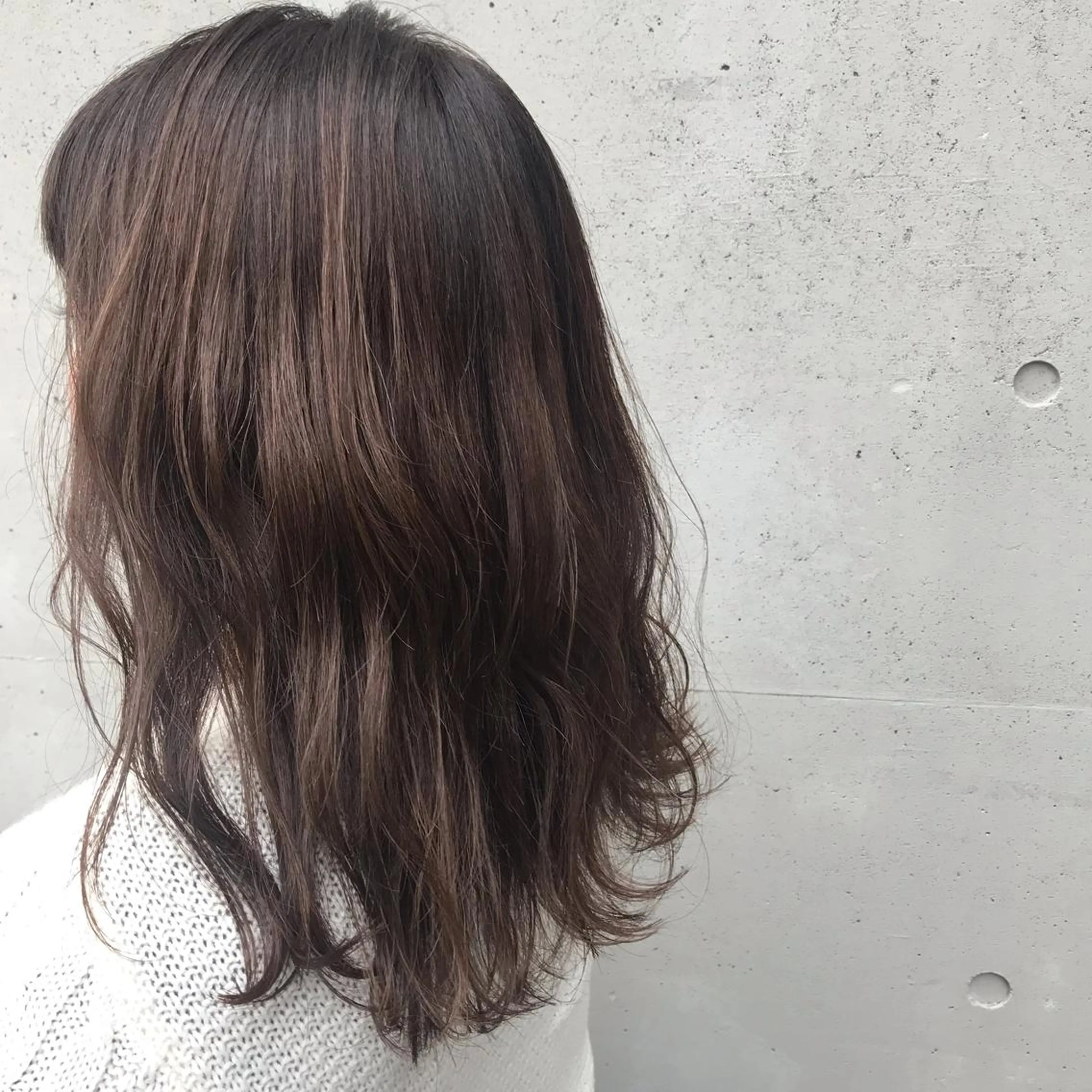 セミロング カラー パーマ JUNTA 梅田茶屋町のヘアスタイル