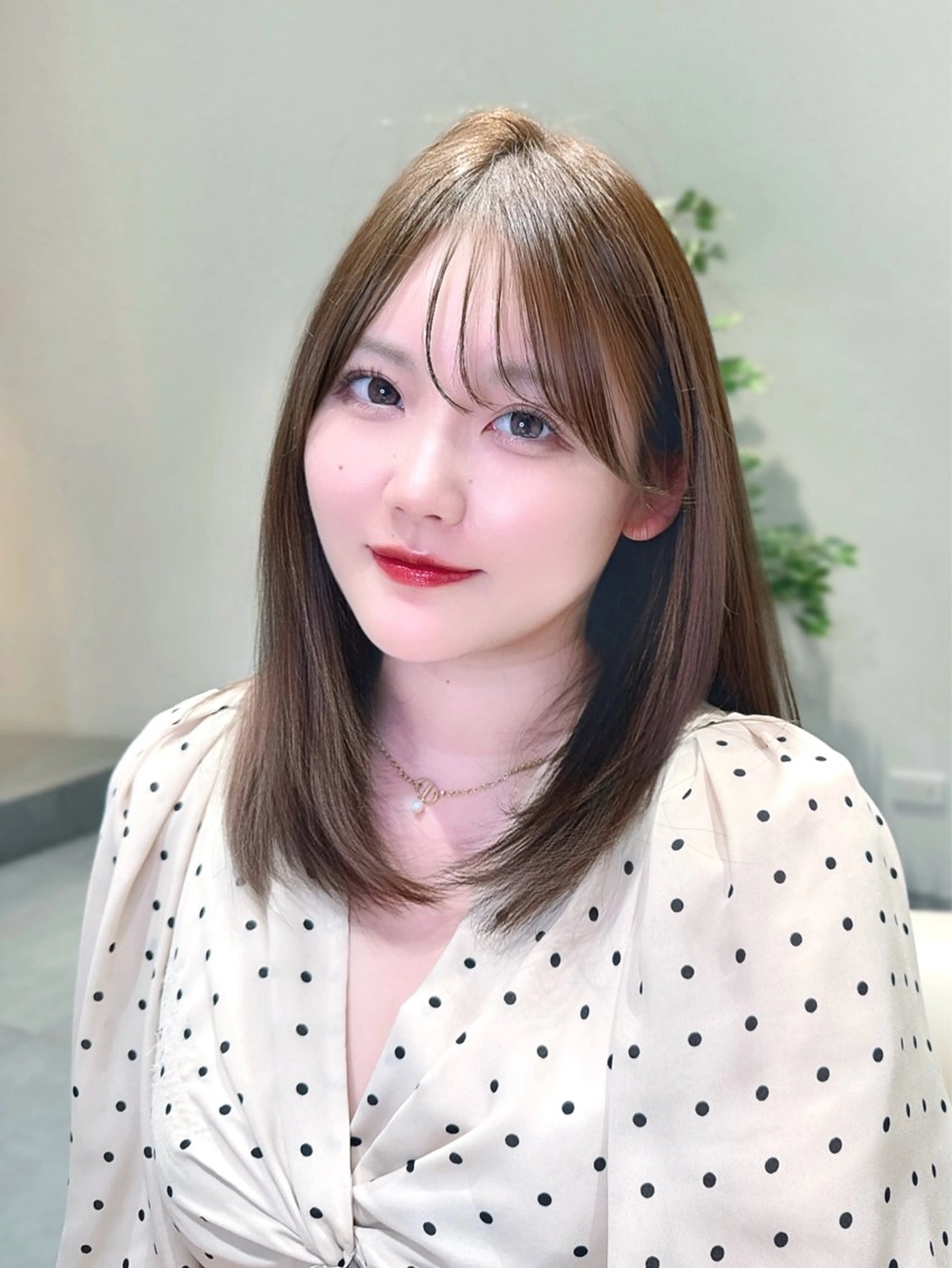 ロング カラー カット ヘアカラー トリートメント ヘッドスパ ヘアセット 韓国ヘア/レイヤー/ 顔まわり/りょーとのヘアスタイル