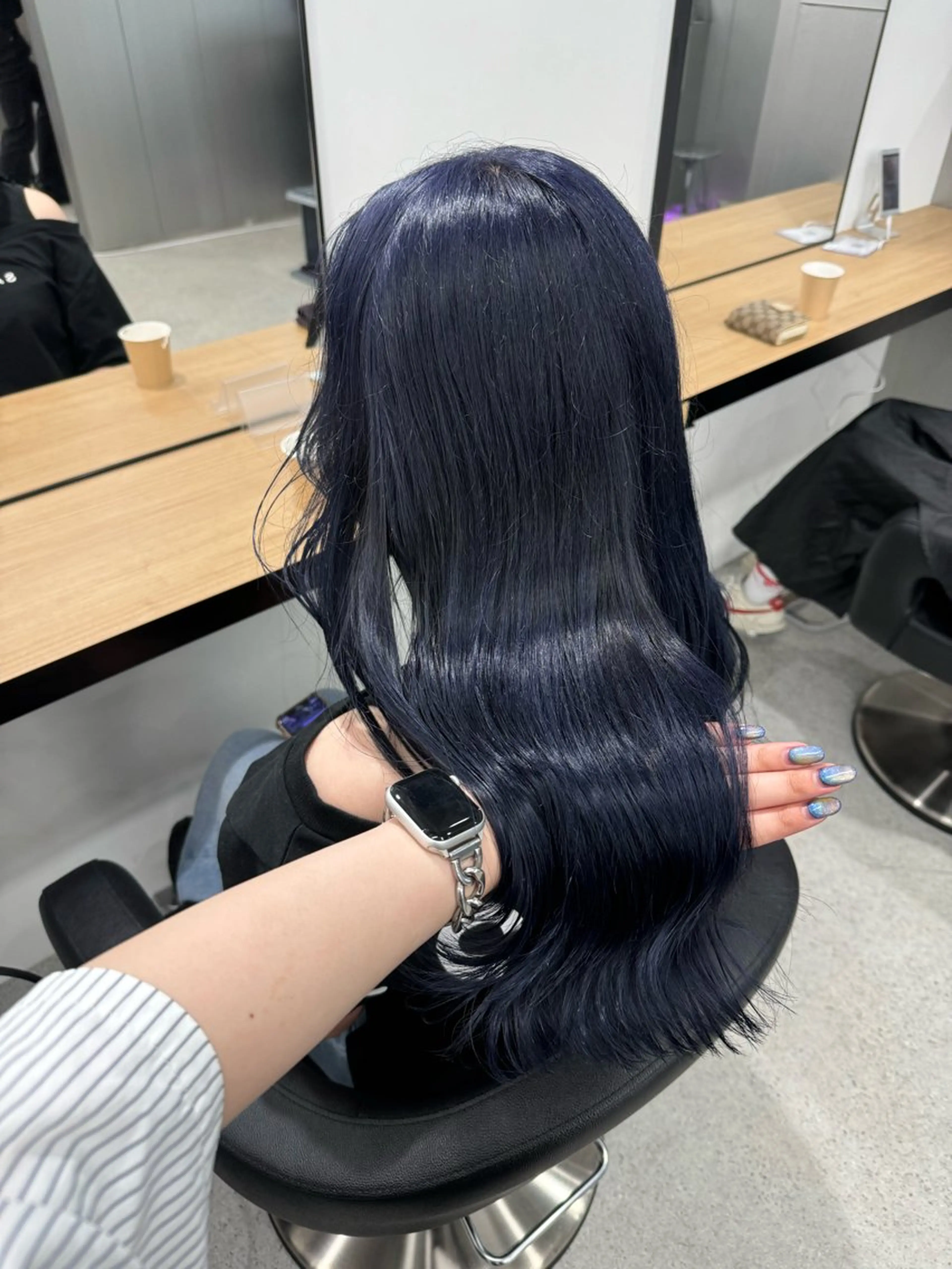 ロング カラー ヘアカラー 暗髪🩶ラベンダー/ ブルー/ユウナ🤍のヘアスタイル