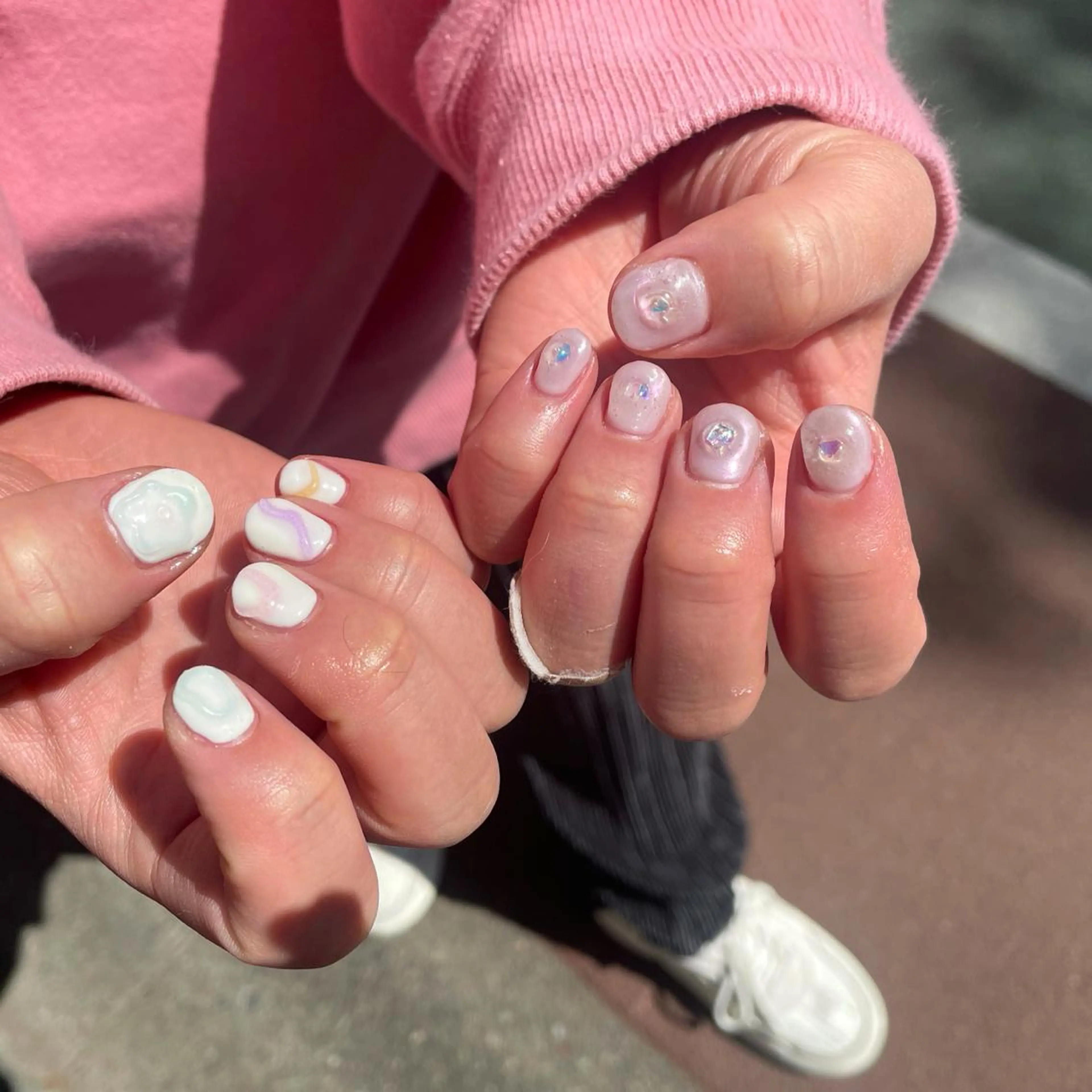 ネイル ハンドネイル ハンドケア R'well所属・はばすみれ🎀ﾈｲﾙ 光ﾌｪｲｼｬﾙ ﾍｱのネイルデザイン