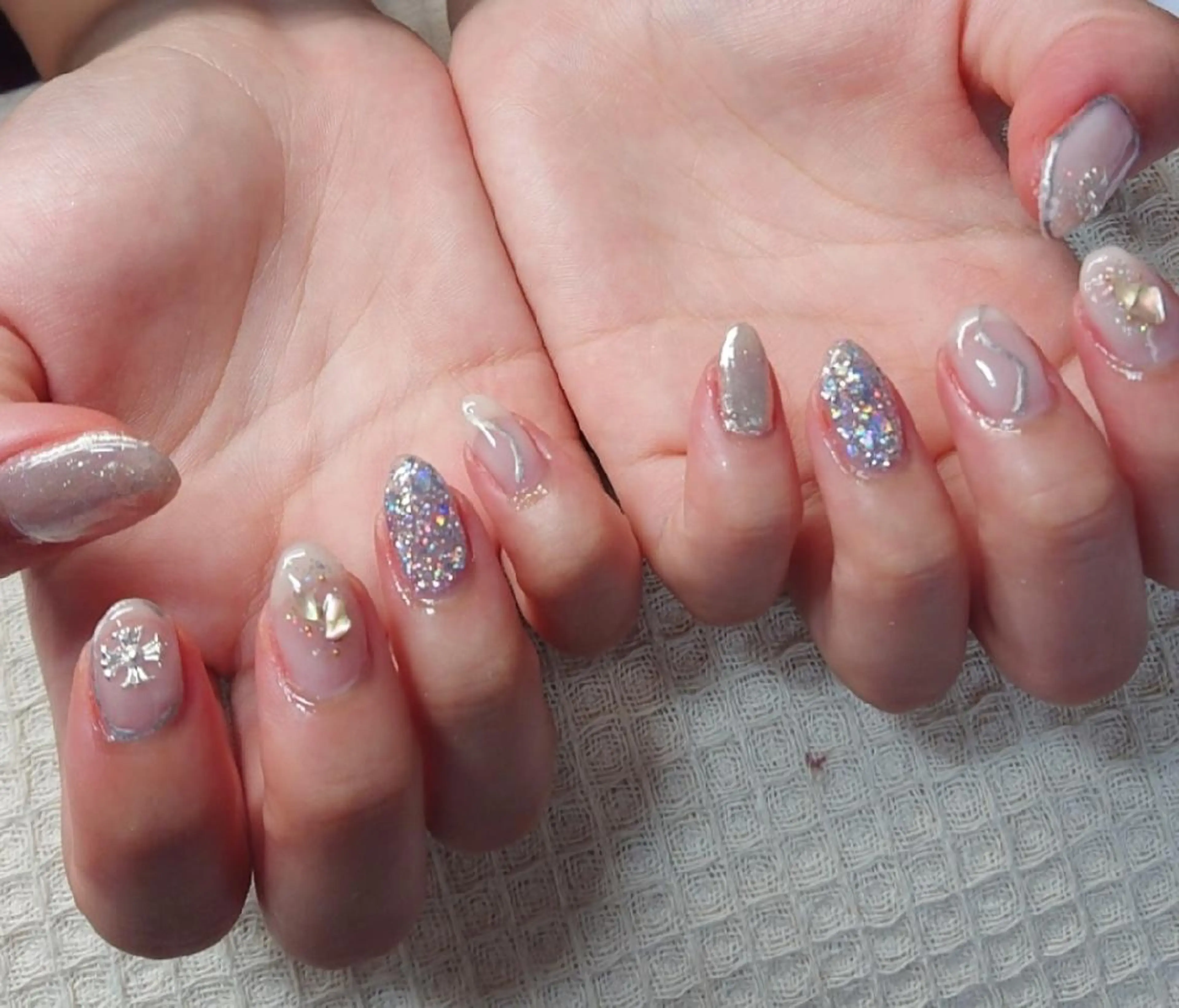 ミディアム プチネイル MIKIのネイルデザイン