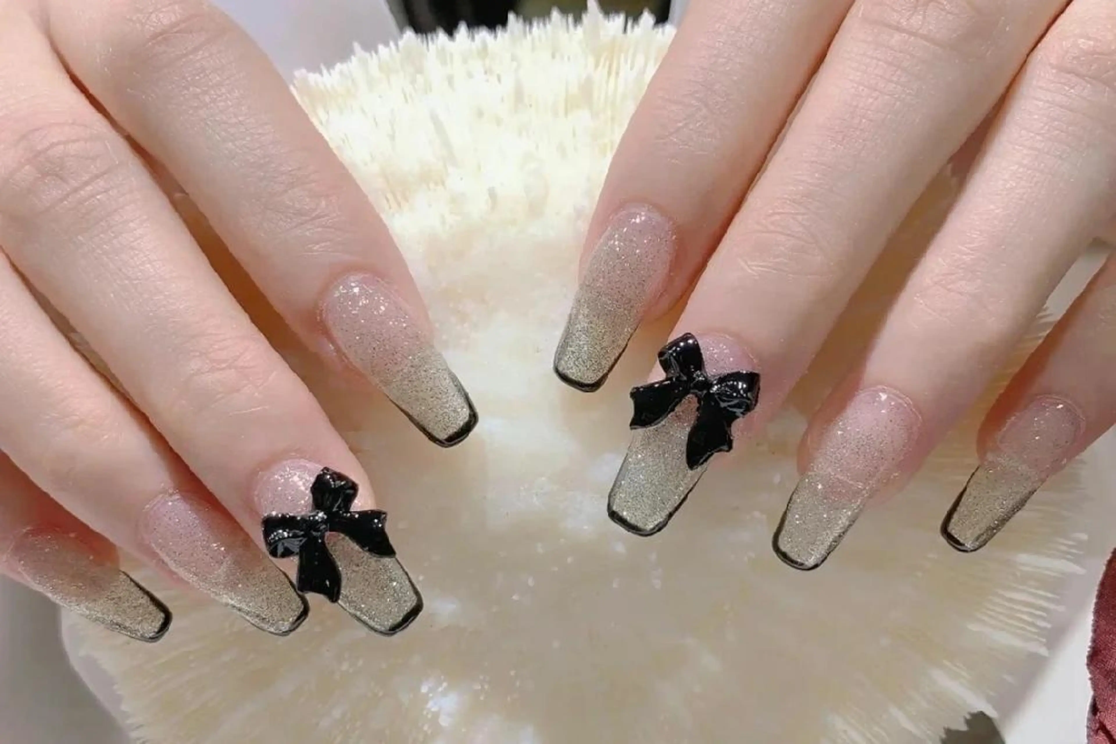 セミロング ネイル フラッシュネイル フレンチネイル ネイリストゆか💅 長さだし、深爪矯正のネイルデザイン