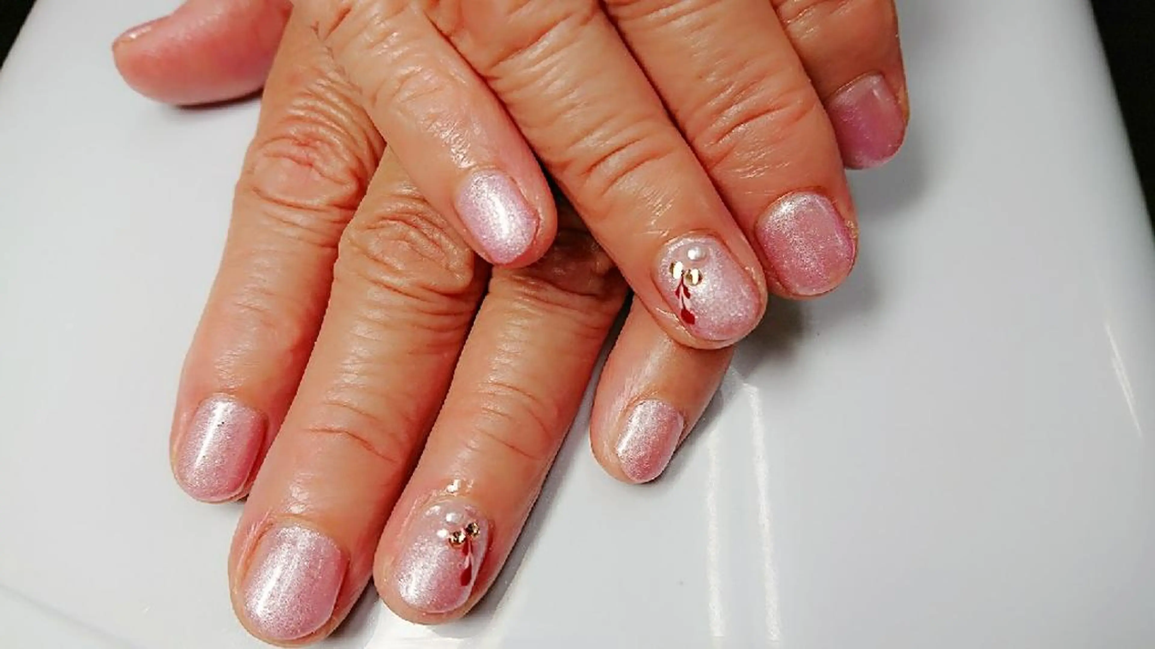 ネイル アートネイル ピーコックネイル fujinail(バーバーフジノ)所属・藤野 智美のネイルデザイン