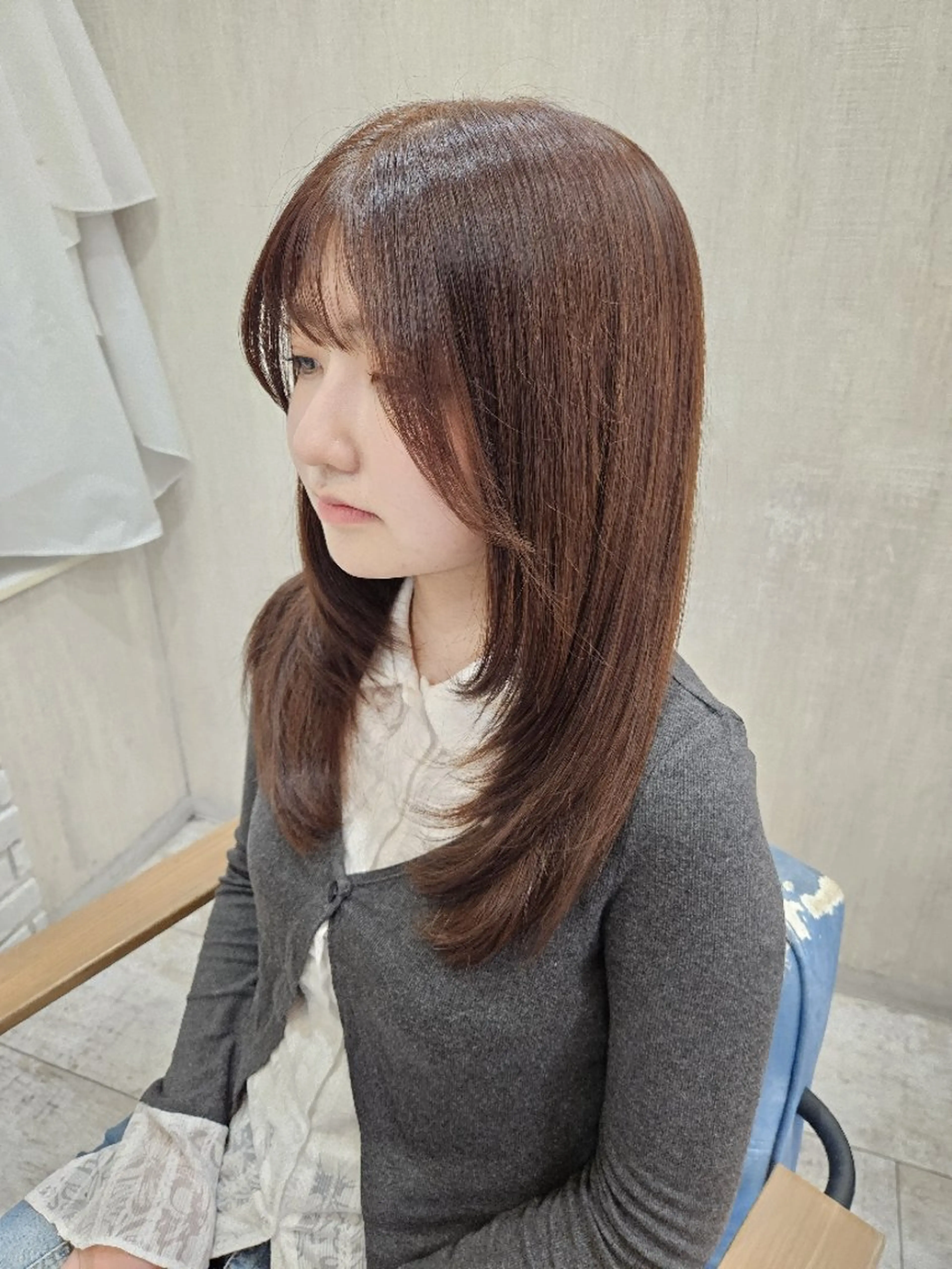 セミロング カラー 顔周りカット 髪質改善 レイヤーカット トリートメント カット ヘアカラー トリートメント レイヤーカット/ 髪質改善/代表西村のヘアスタイル