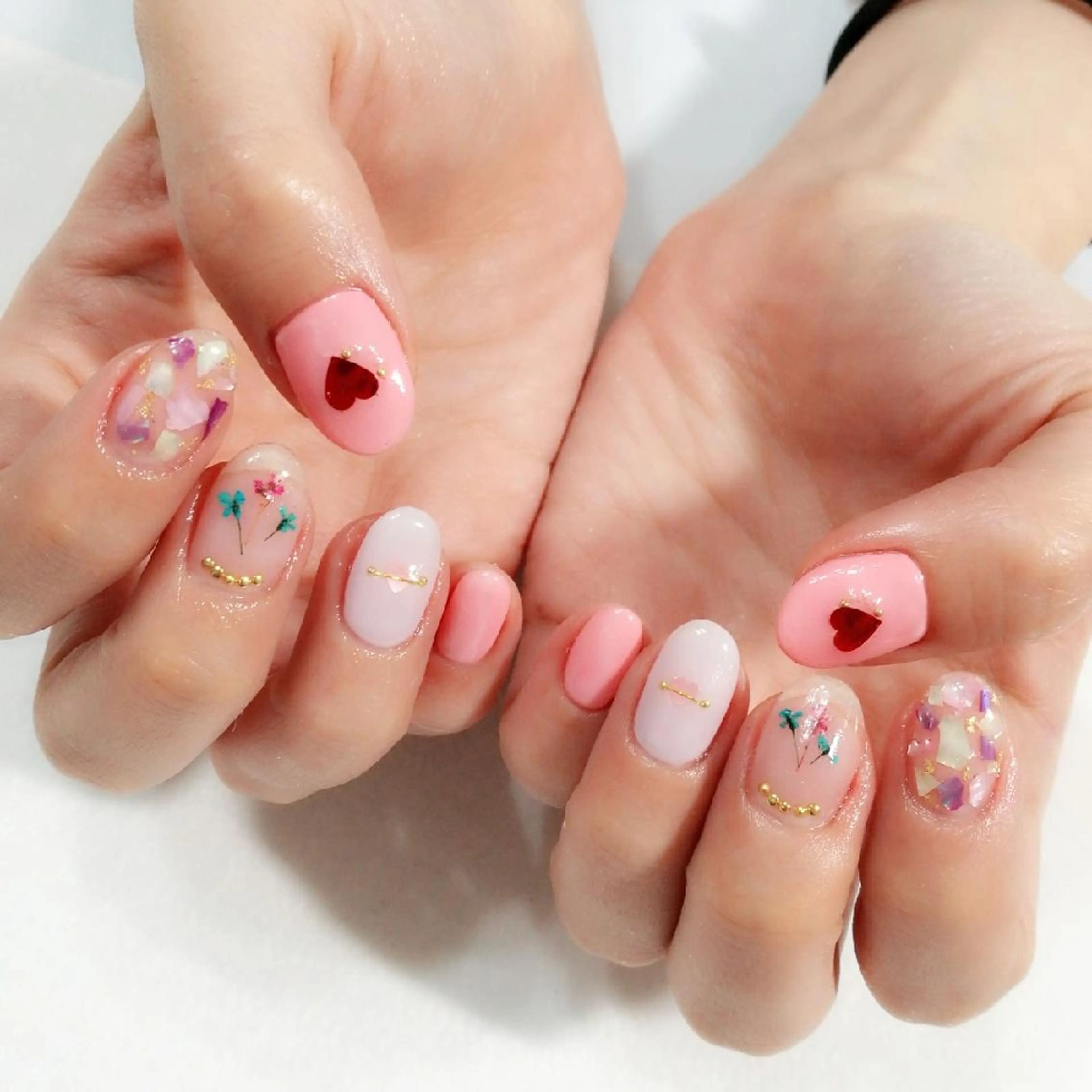 ネイル VIOLUS所属・VIOLUS 関目のネイルデザイン