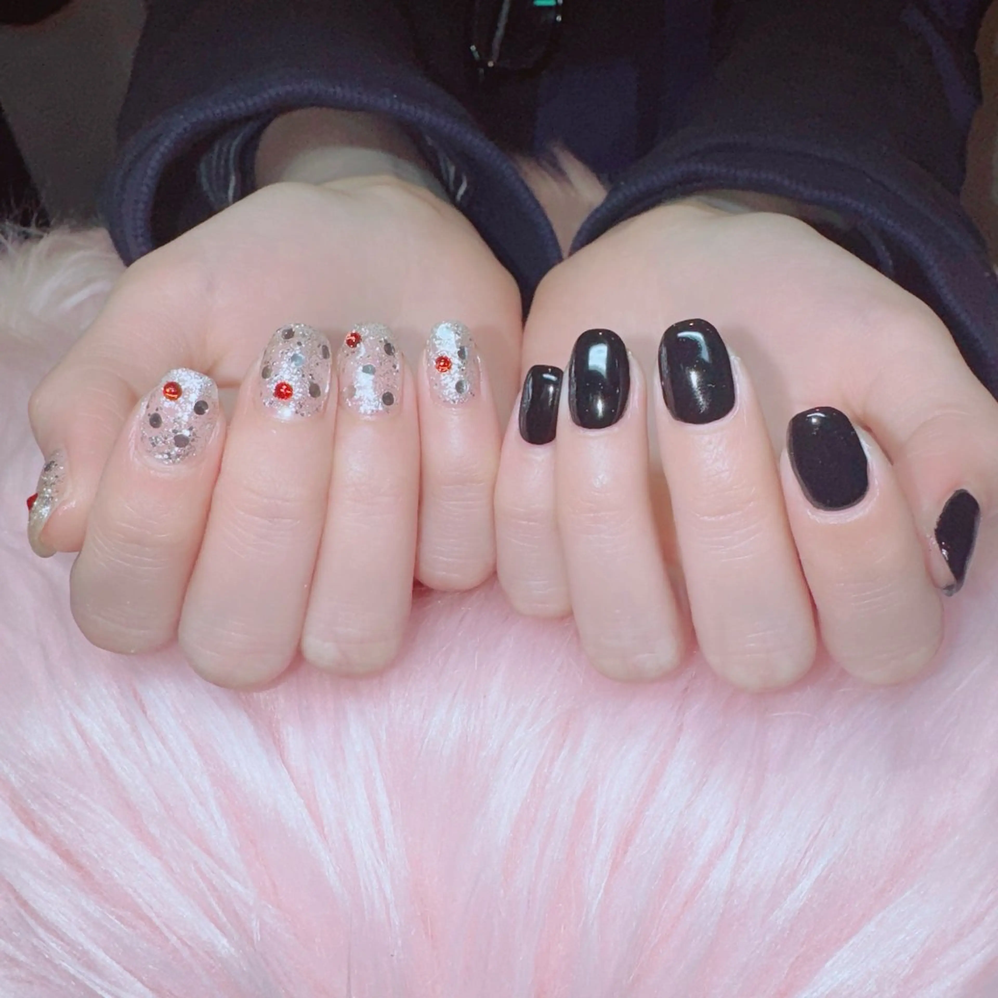 ネイル ハンドネイル RIEKO🍒 ワンホン♡推しネイルのネイルデザイン