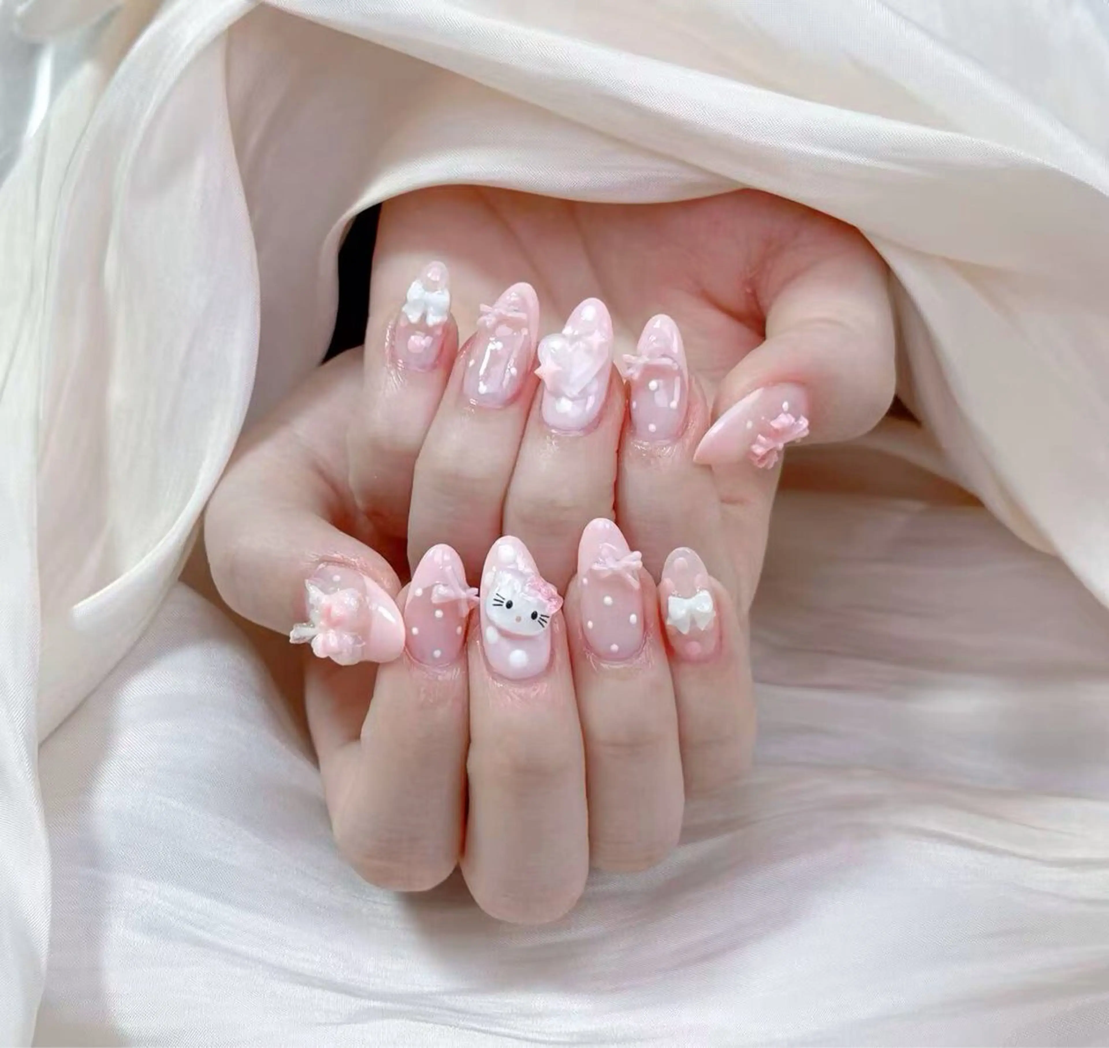 ネイル 小 雨のネイルデザイン