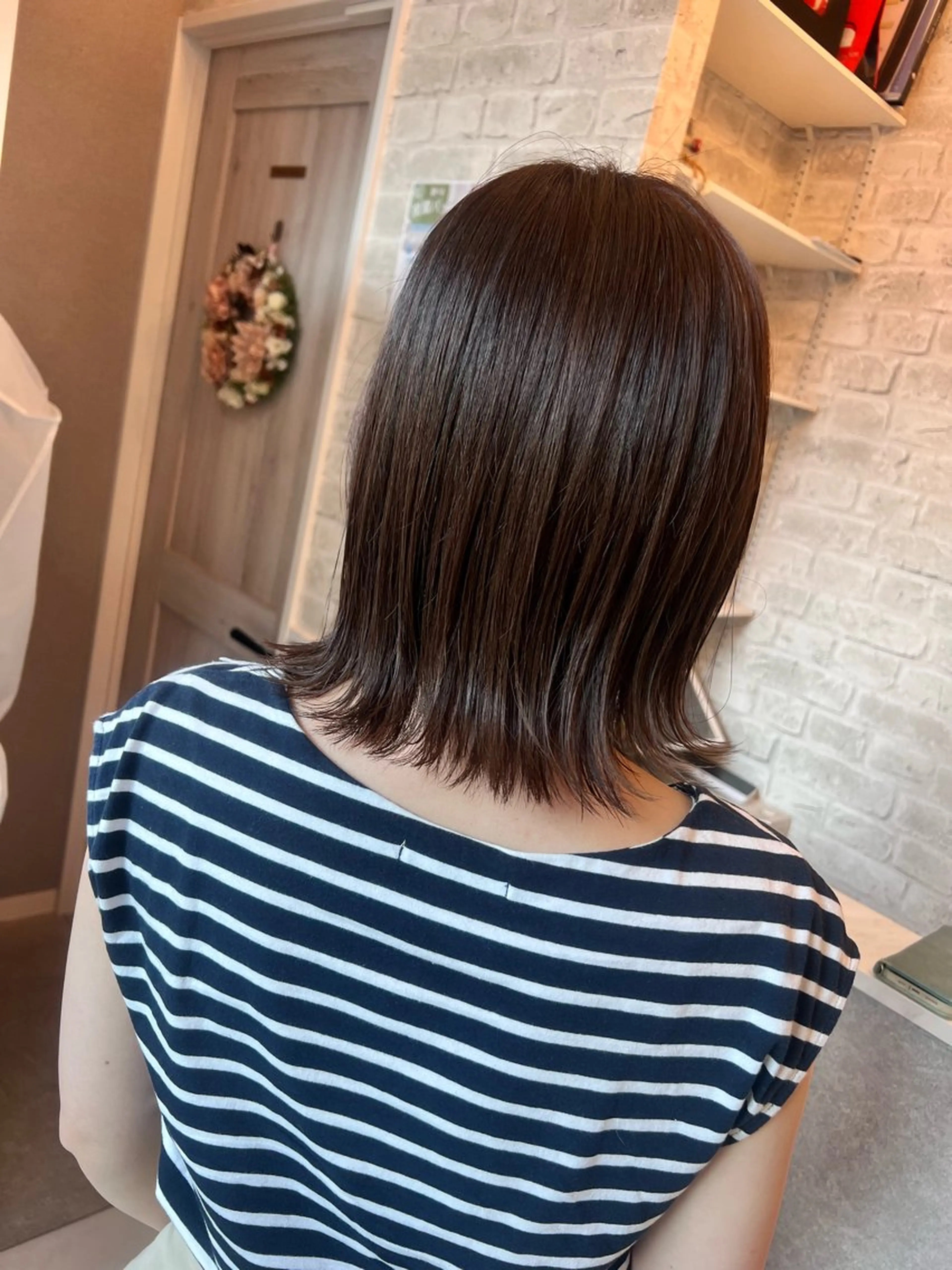 ミディアム カラー グレージュ 艶グレージュカラー 美髪特化美容師のヘアスタイル