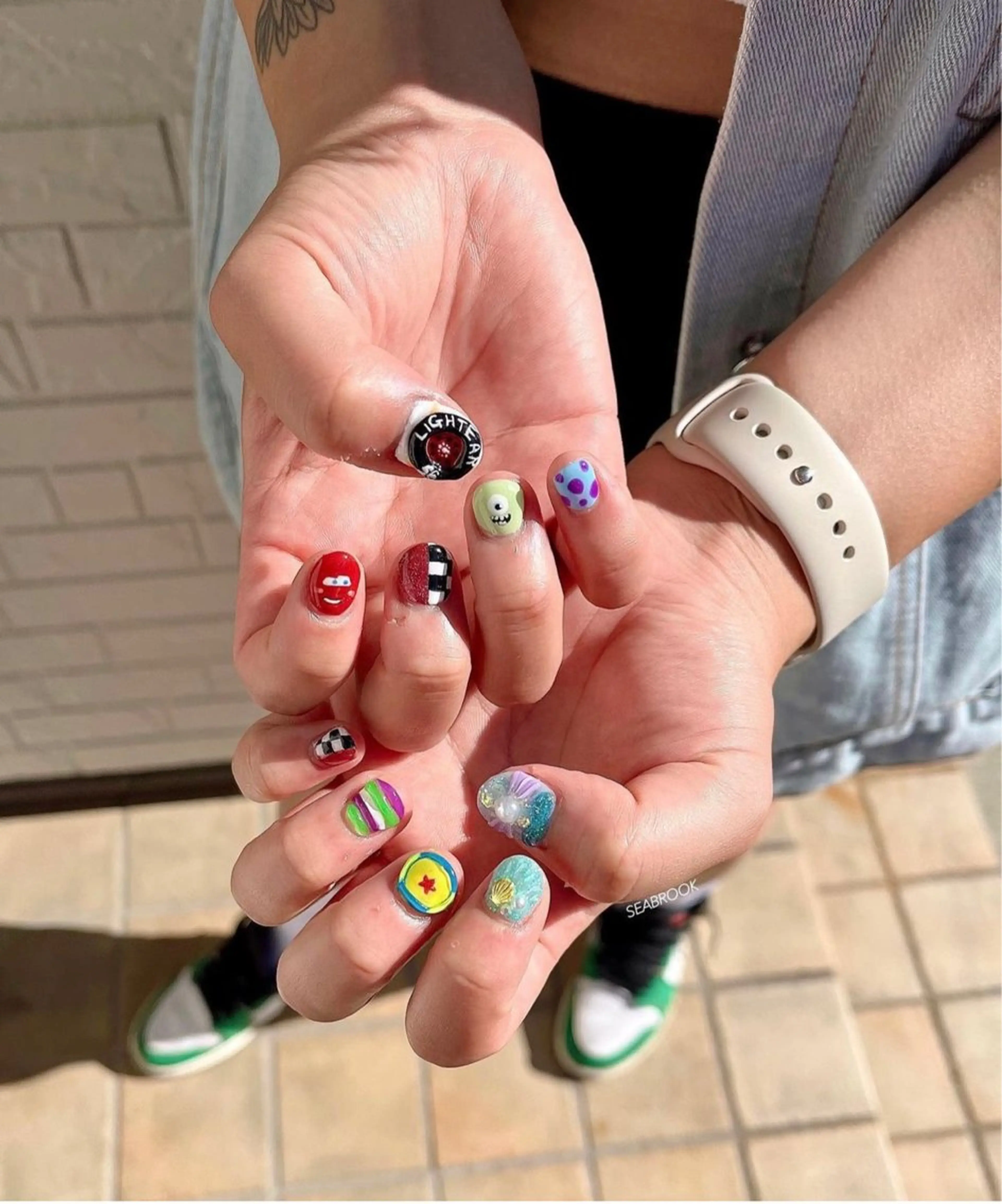 ネイル 鈴木 奈穂子のネイルデザイン