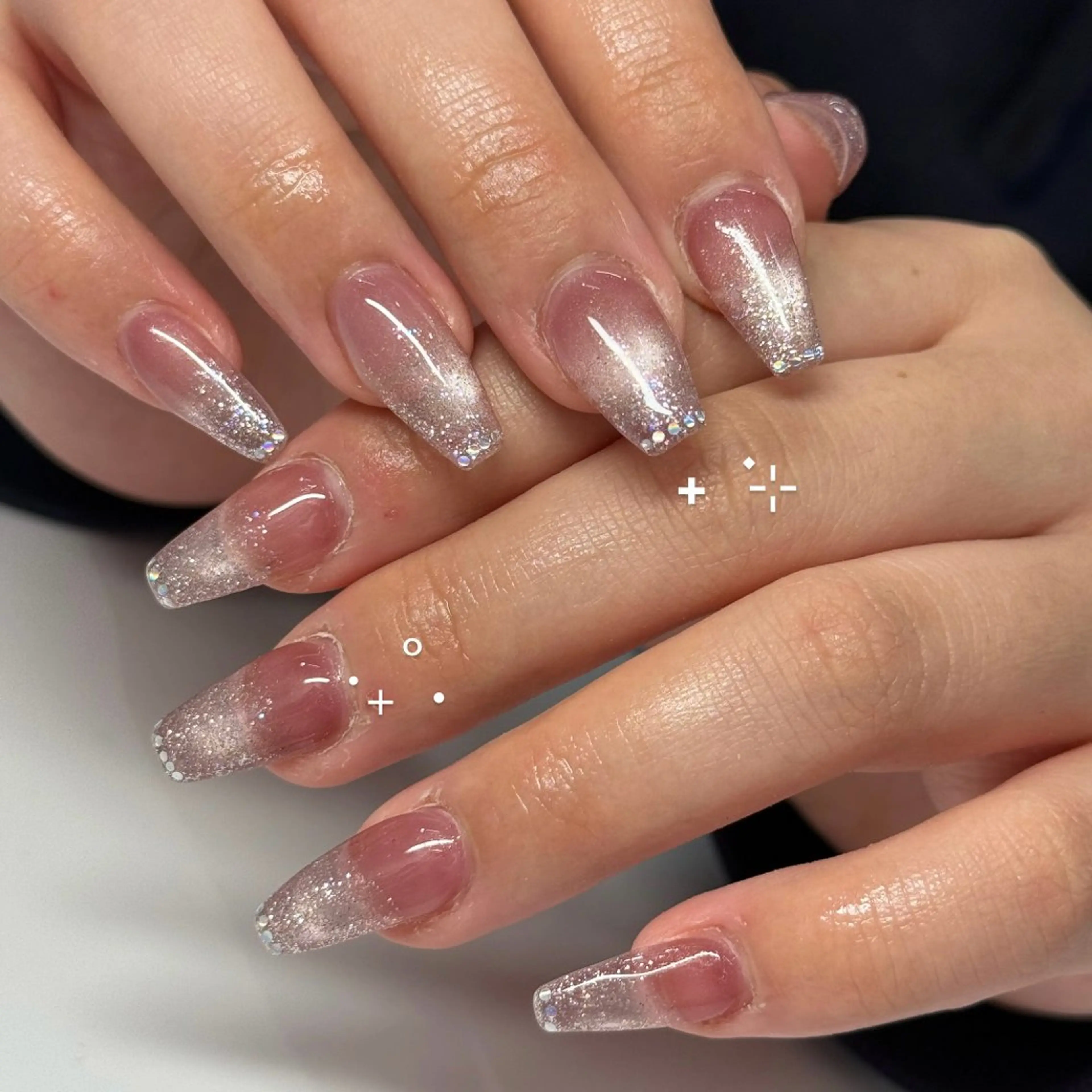 ネイル ホログラムネイル ハンドネイル WOLTOKYO渋谷 yunaのネイルデザイン