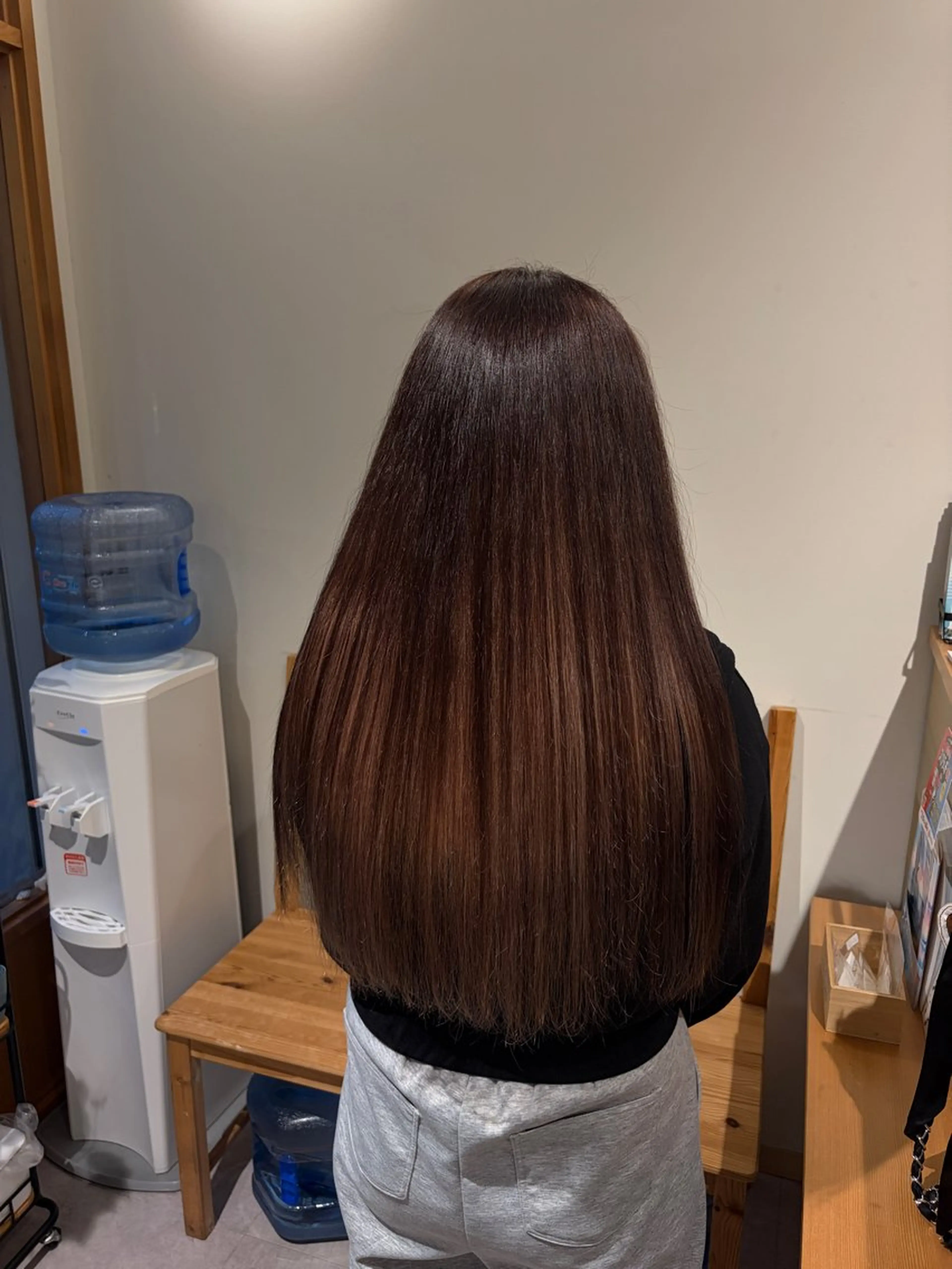 ロング カラー カット ヘアカラー トリートメント 荒井 茉凜のヘアスタイル