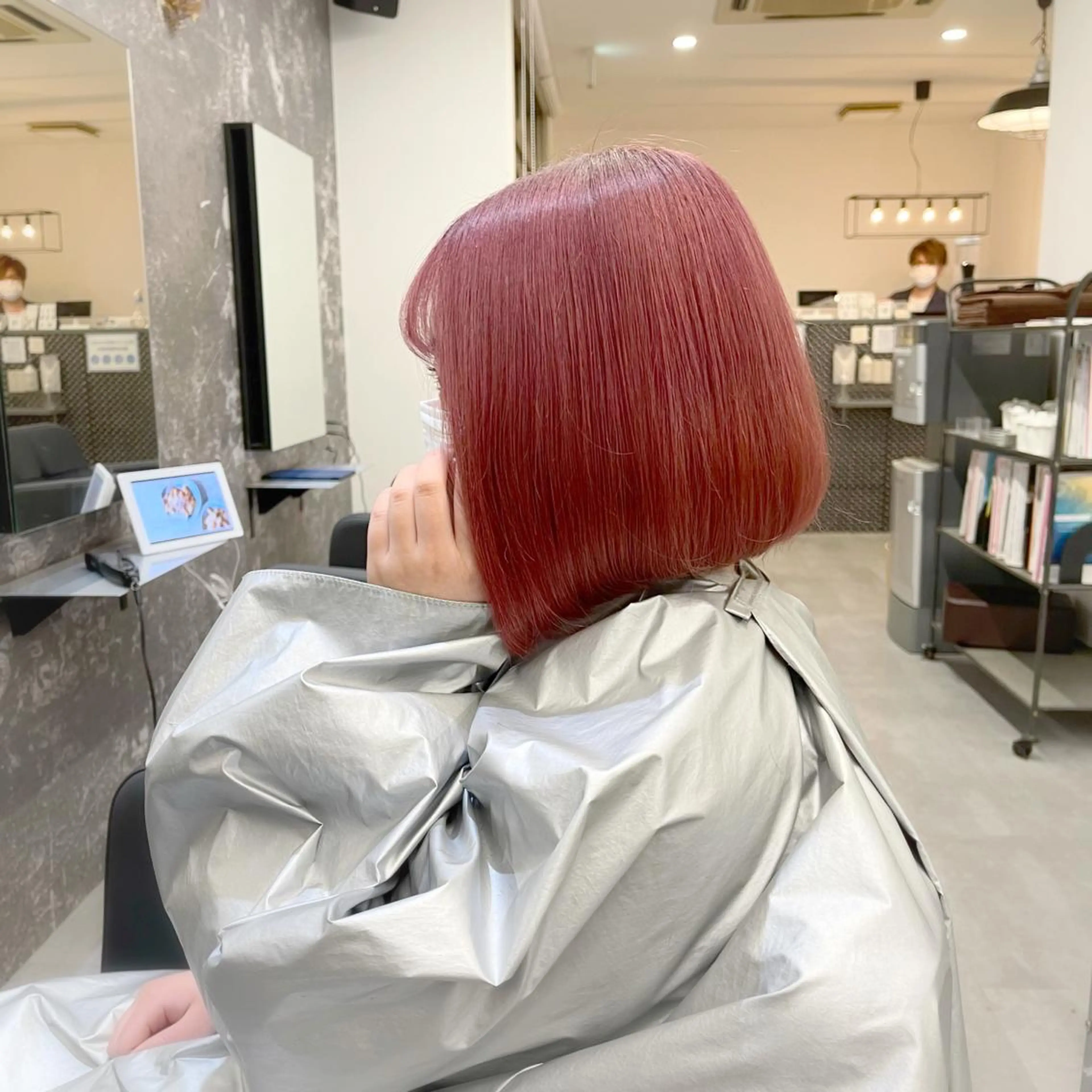 ショート カラー バレイヤージュ デザインカラー ハイライトカラー 外国人風カラー ハイライト アンドウ ユウ/ レイヤーカット/韓国のヘアスタイル