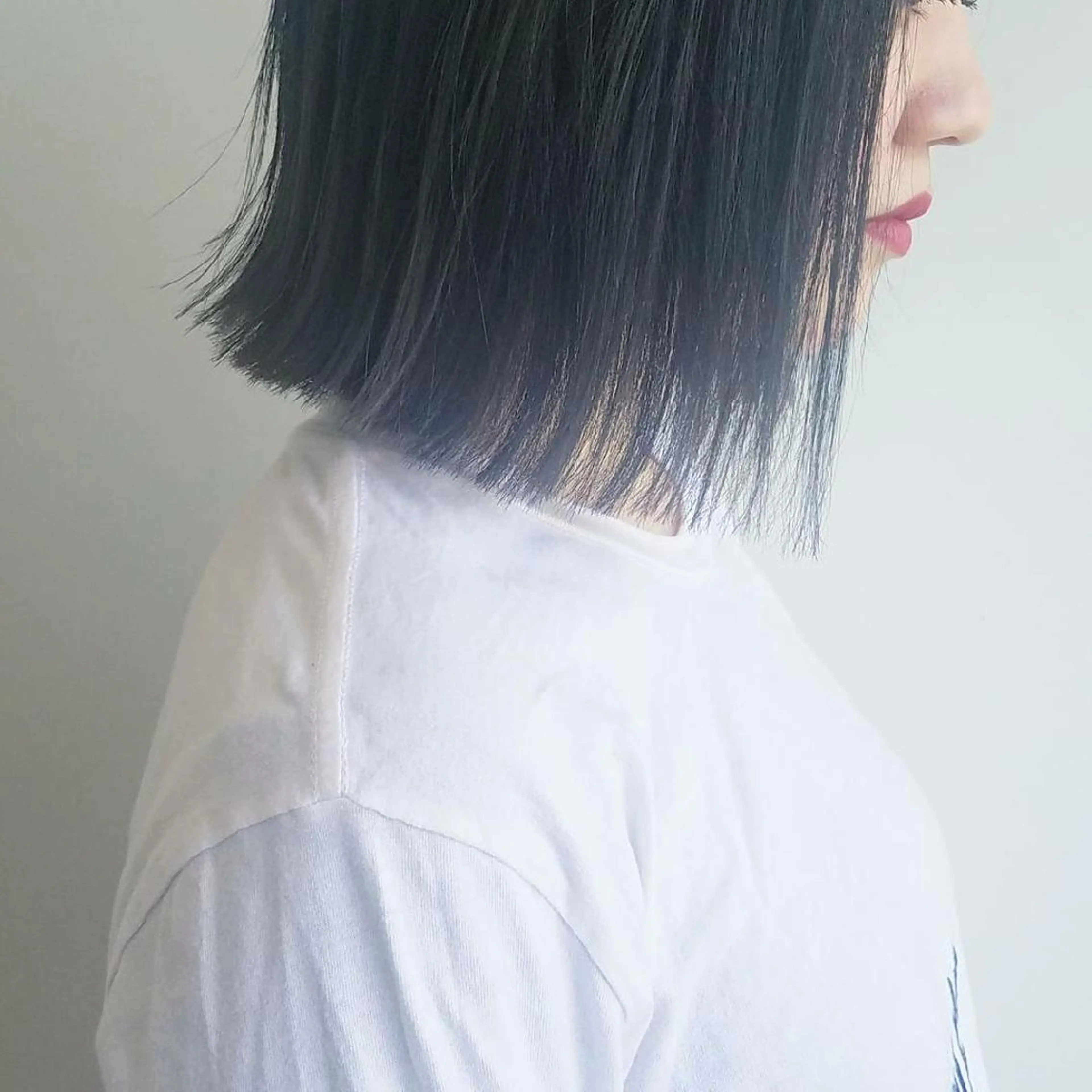 ショート カラー ブルーカラー ブルージュ 透明感カラー iplus まつげ、眉毛、耳つぼのマツエク・マツパデザイン