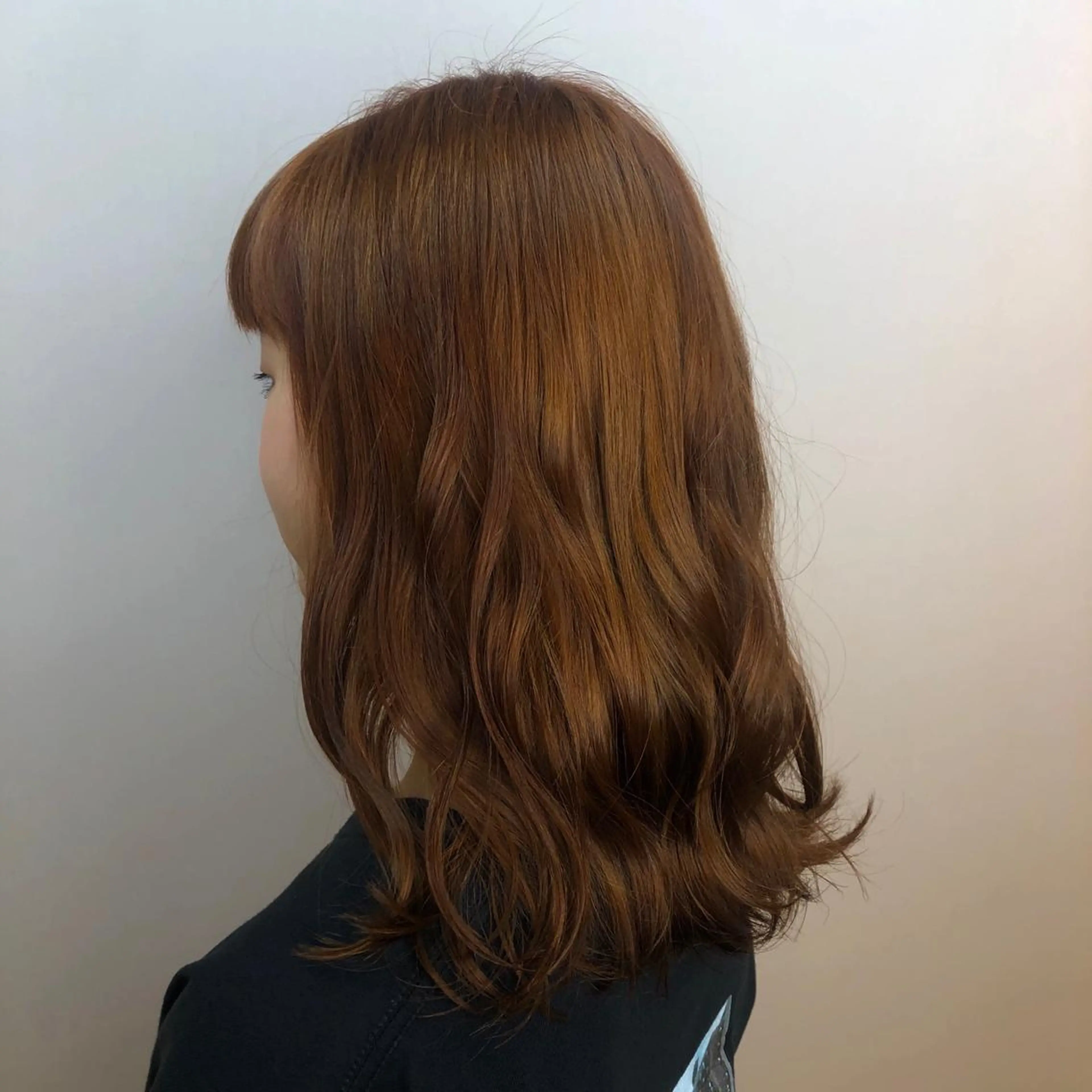 セミロング カラー ダブルカラー イルミナカラー ベージュ/インナー カラー🤍Rieのヘアスタイル