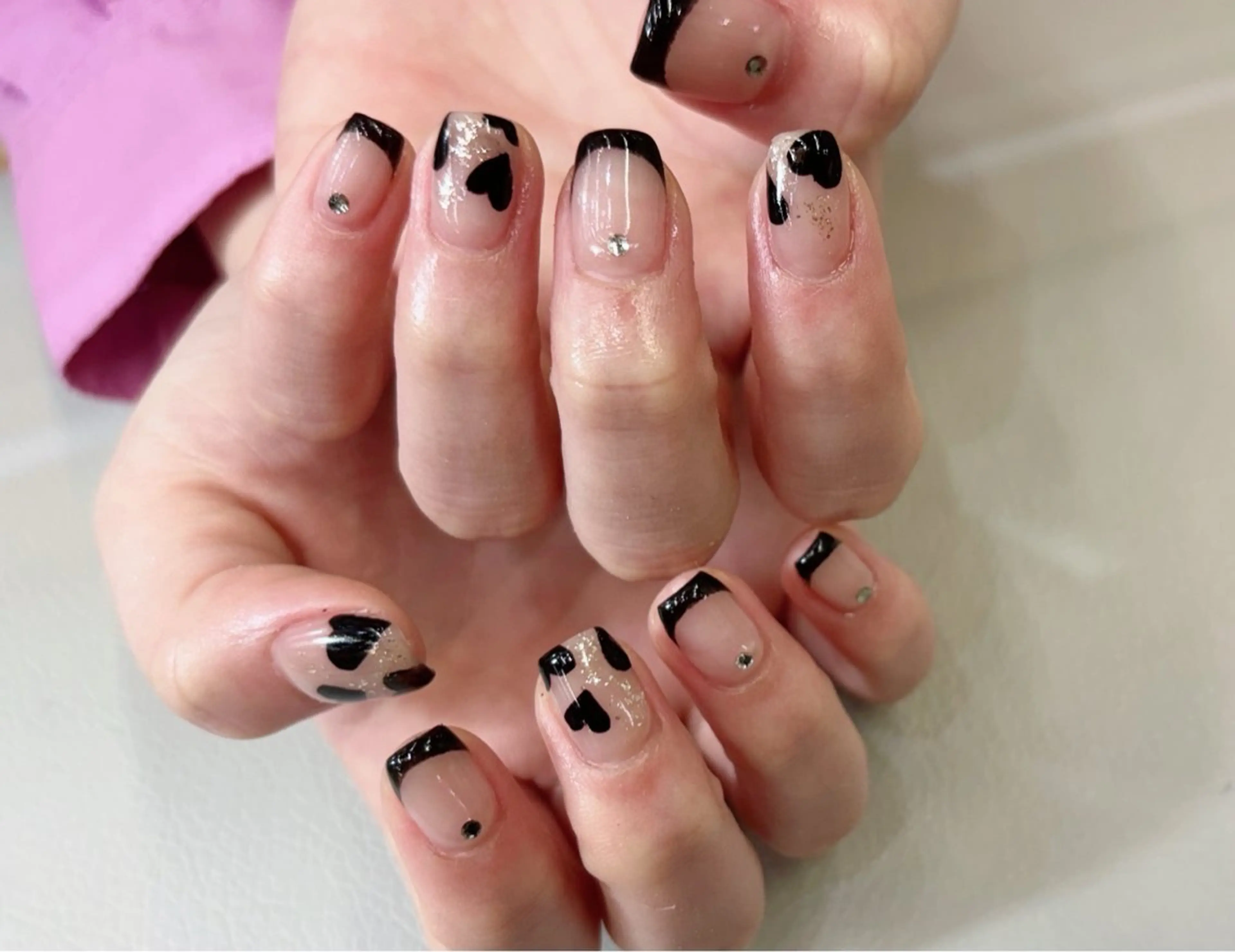 ネイル ハート LovesLaughs下上津役店所属・くろせ れいのネイルデザイン