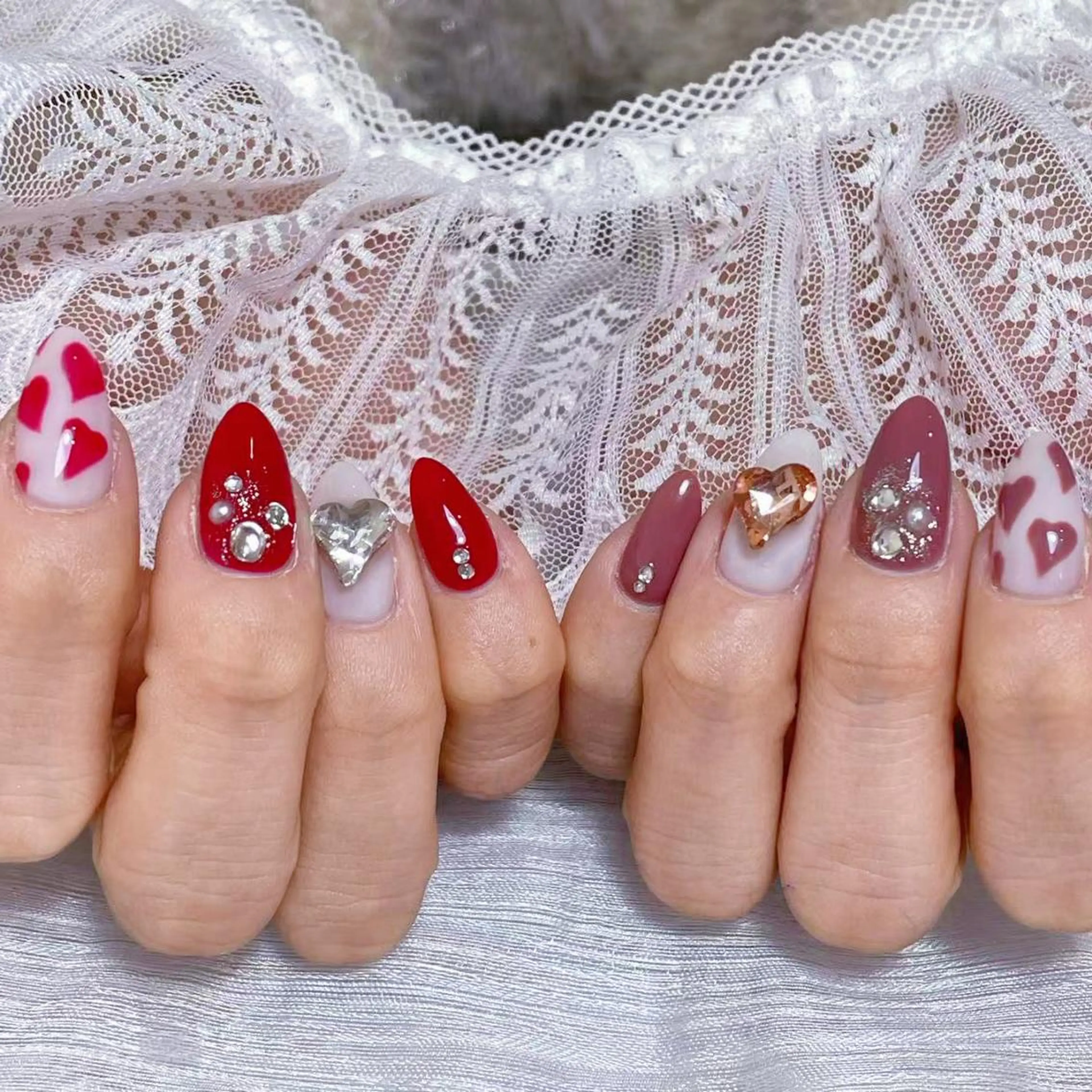 ネイル アートネイル オーロラネイル ガーリー キラキラネイル 韓国ネイル ハンドネイル DIANMOND NAIL🌸のネイルデザイン