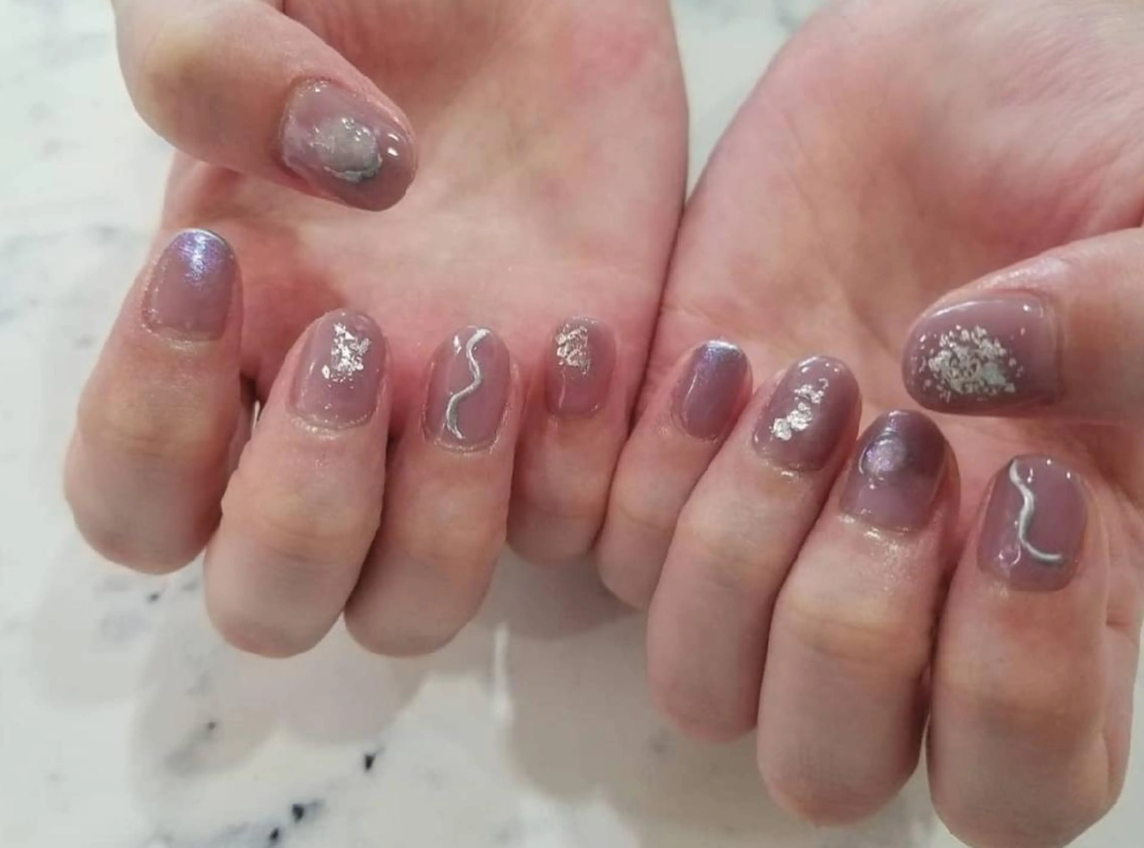 ネイル ニュアンスネイル 関口 友菜のヘアスタイル