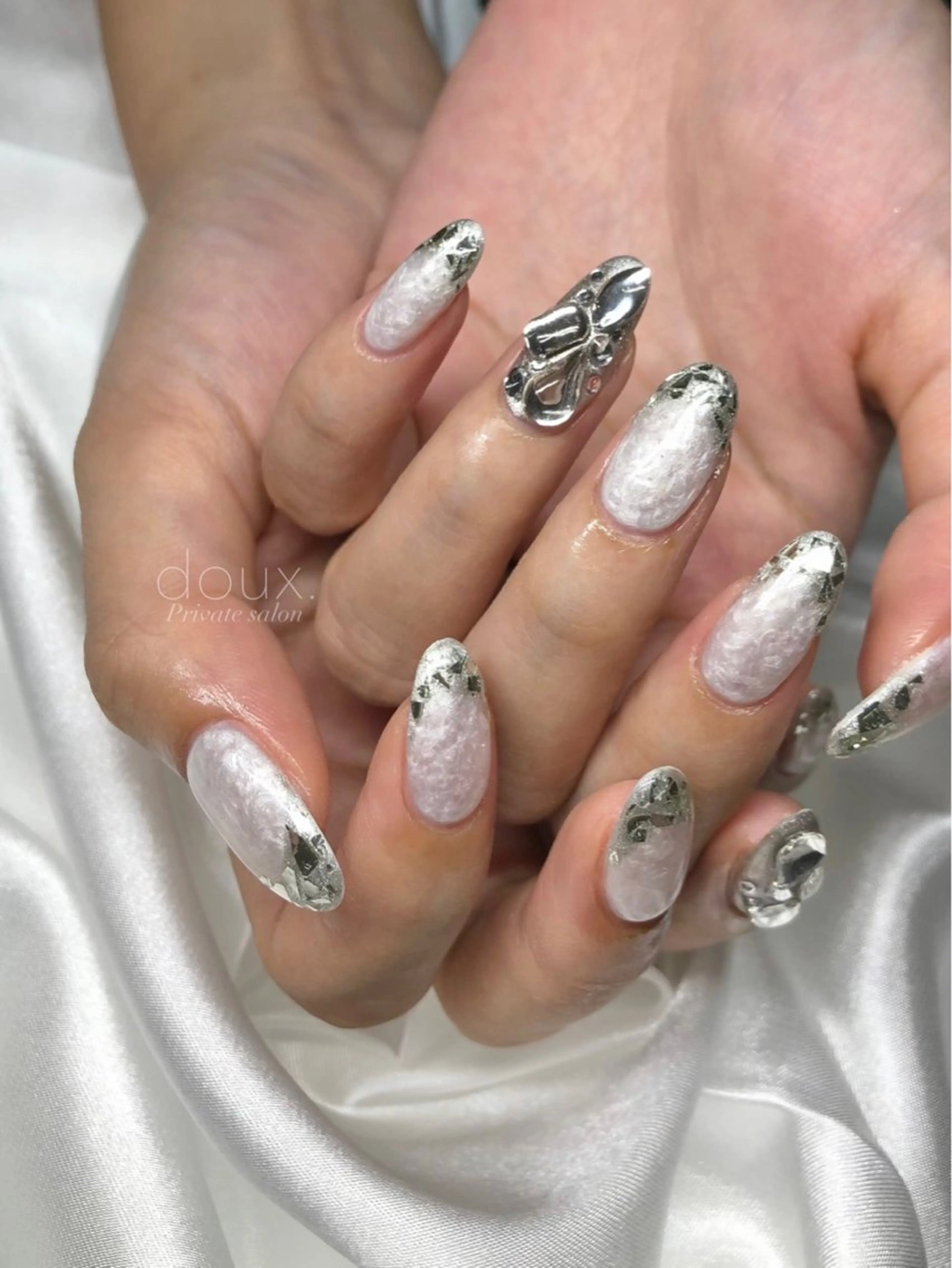 ネイル フレンチネイル 韓国ネイル マグネットネイル ミラーネイル ニュアンスネイル ハンドネイル doux. nailのネイルデザイン