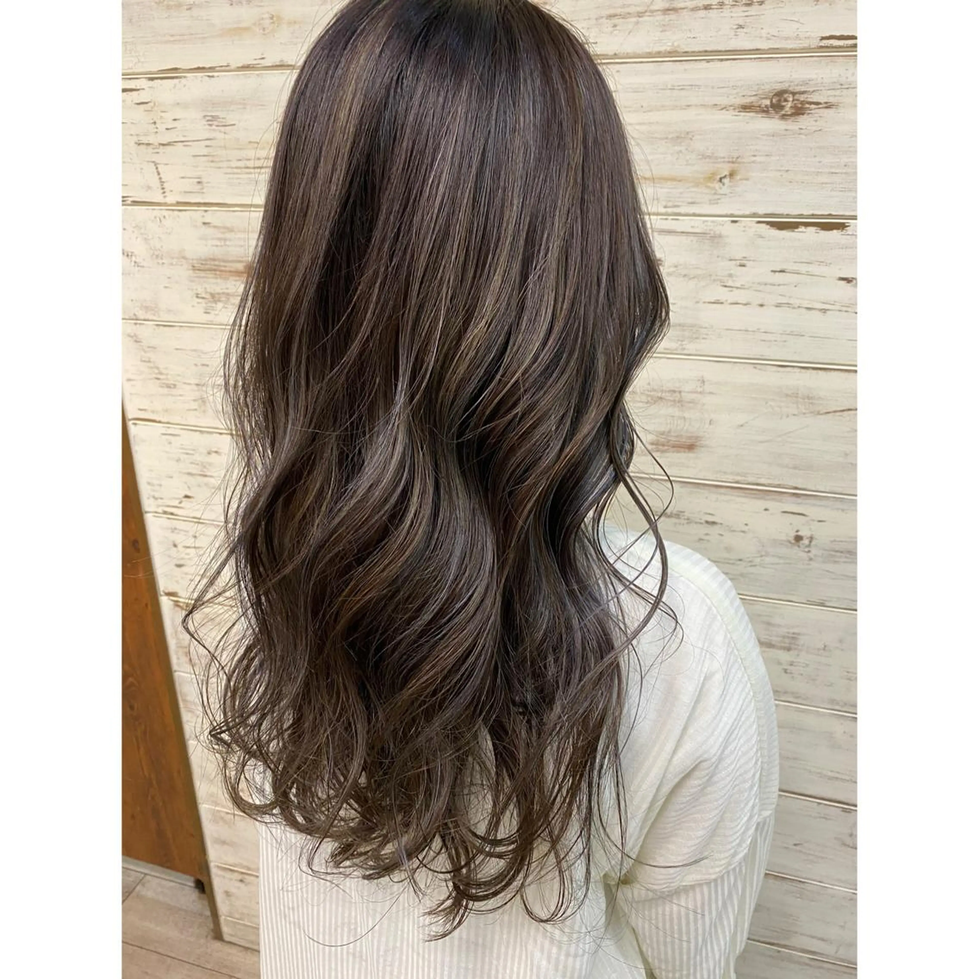 ロング カラー 透明感カラー ハイライトカラー ハイライト ヘアカラー トリートメント 日比 貴大/ minim hairのヘアスタイル