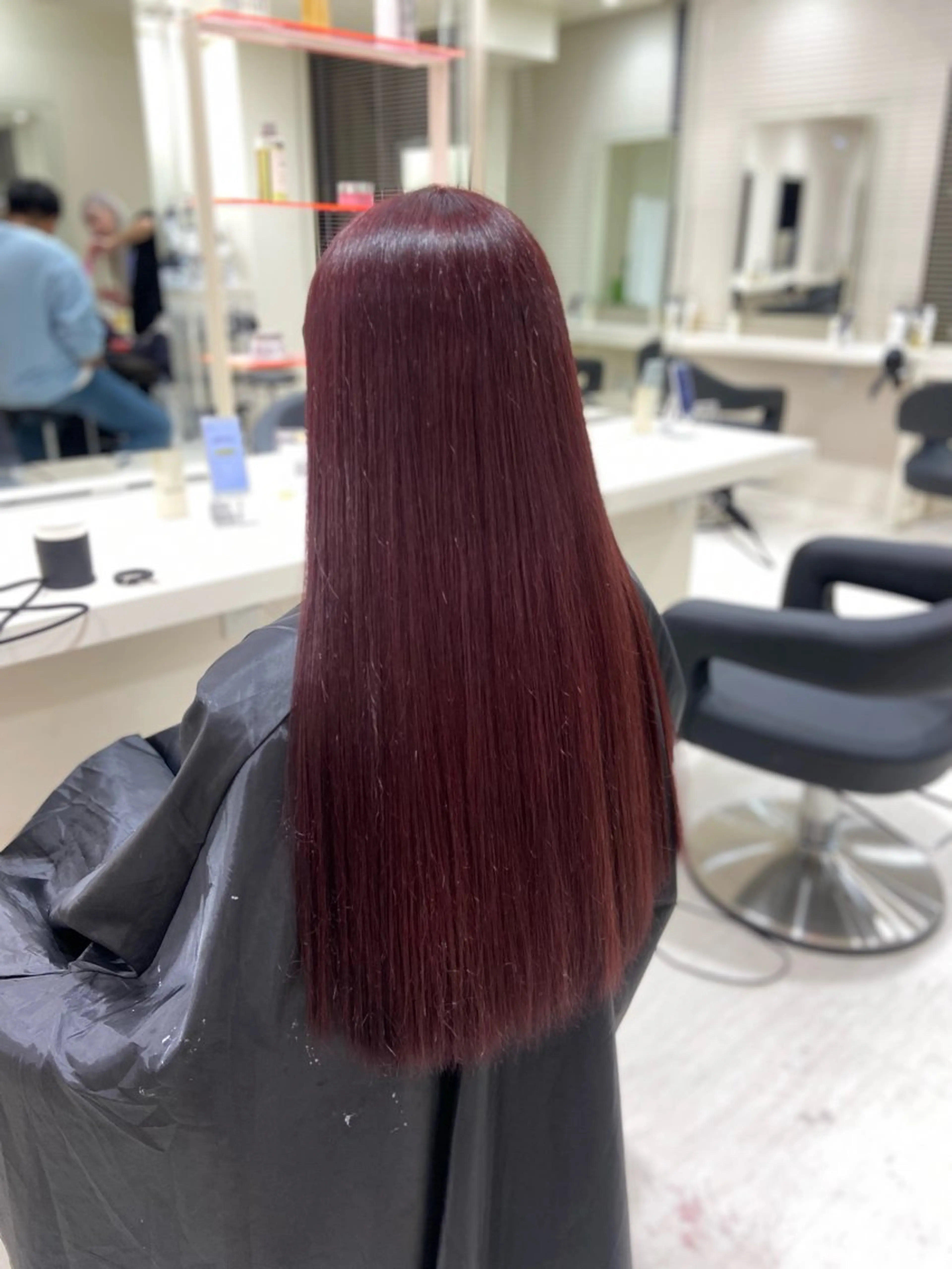 ロング カラー ワインレッド 🍒KAHOのヘアスタイル