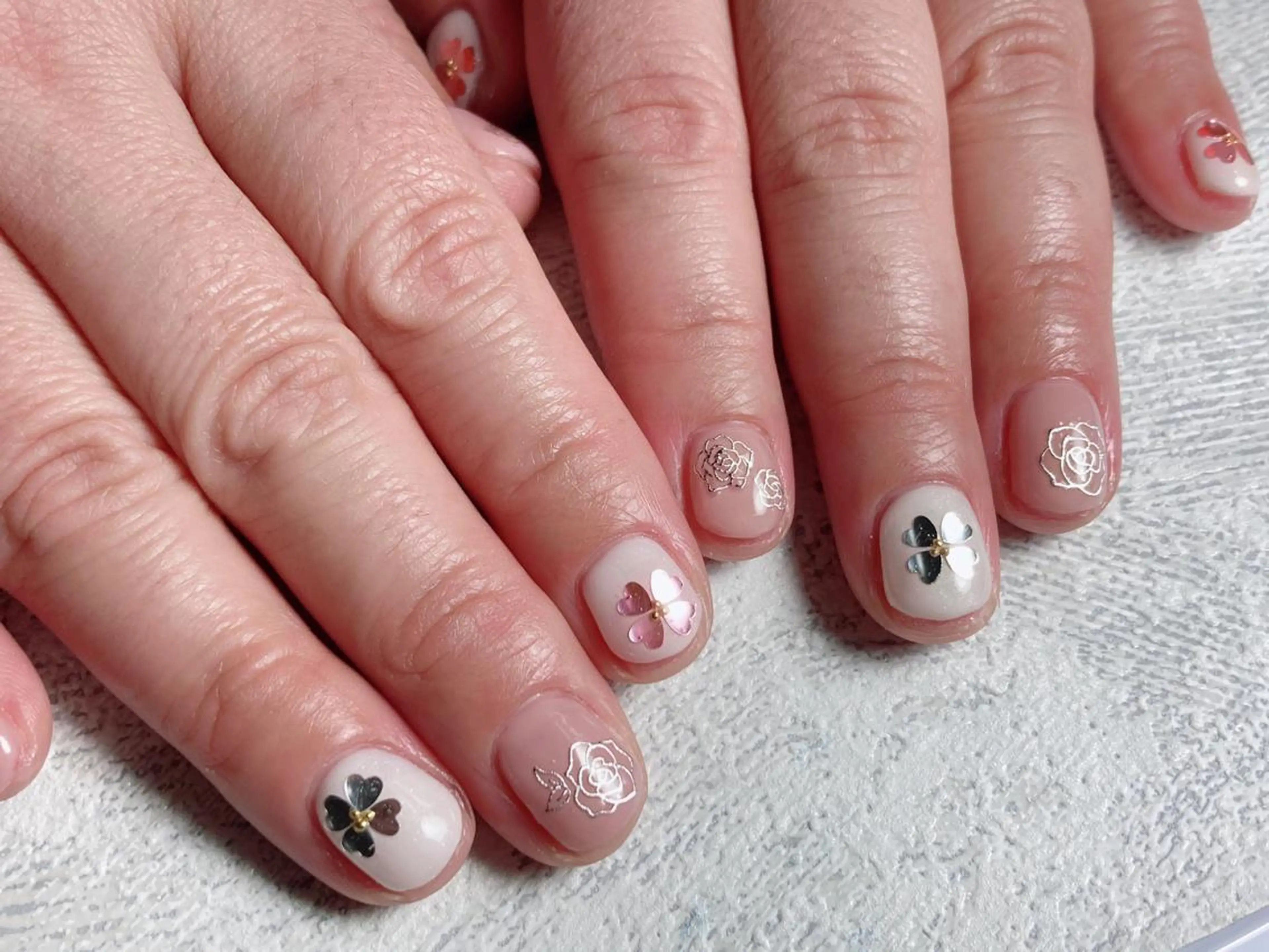 ネイル ハンドネイル フットネイル rea .のネイルデザイン