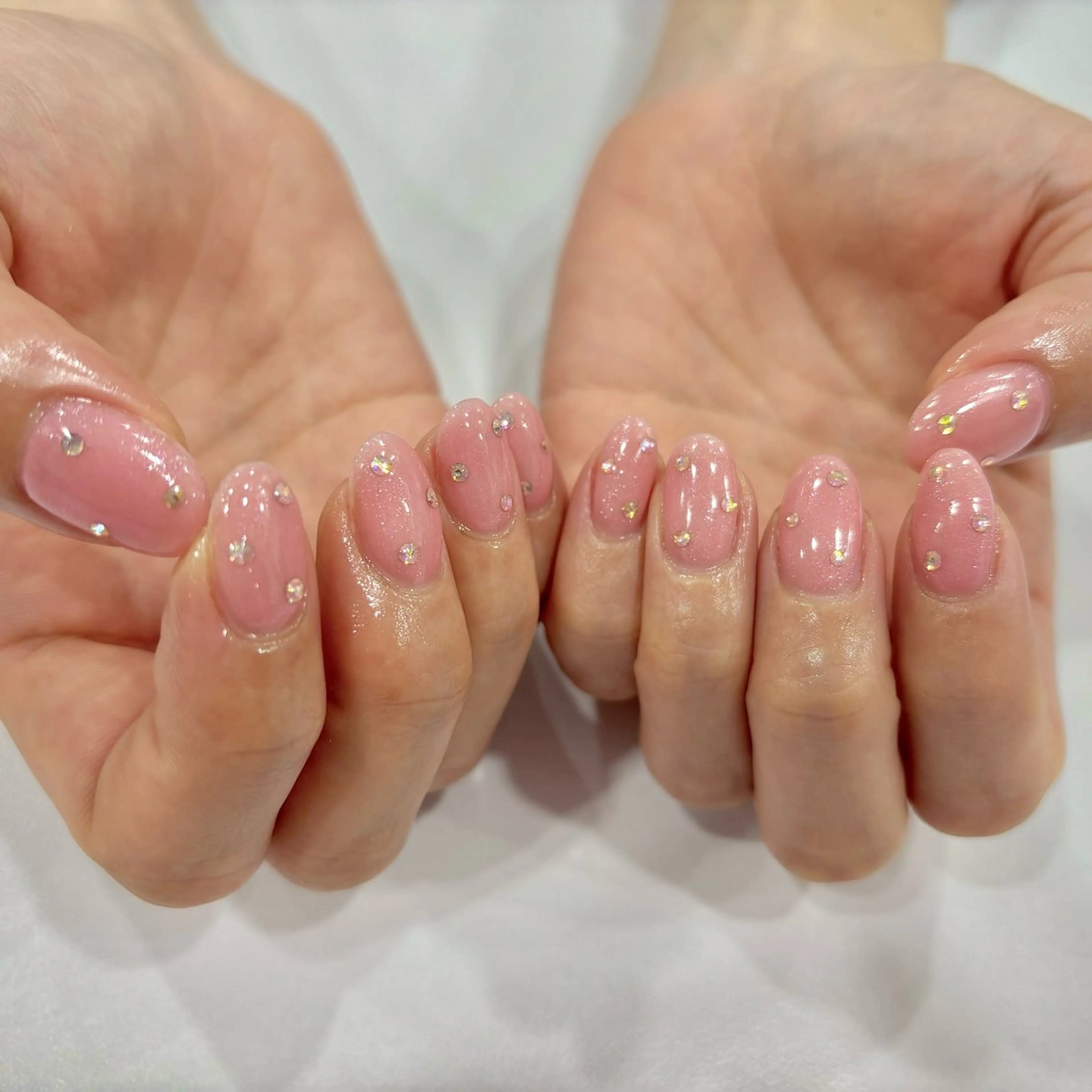 ネイル アートネイル キラキラネイル ピンク ストーンネイル アンリッシュ池袋 小泉のネイルデザイン