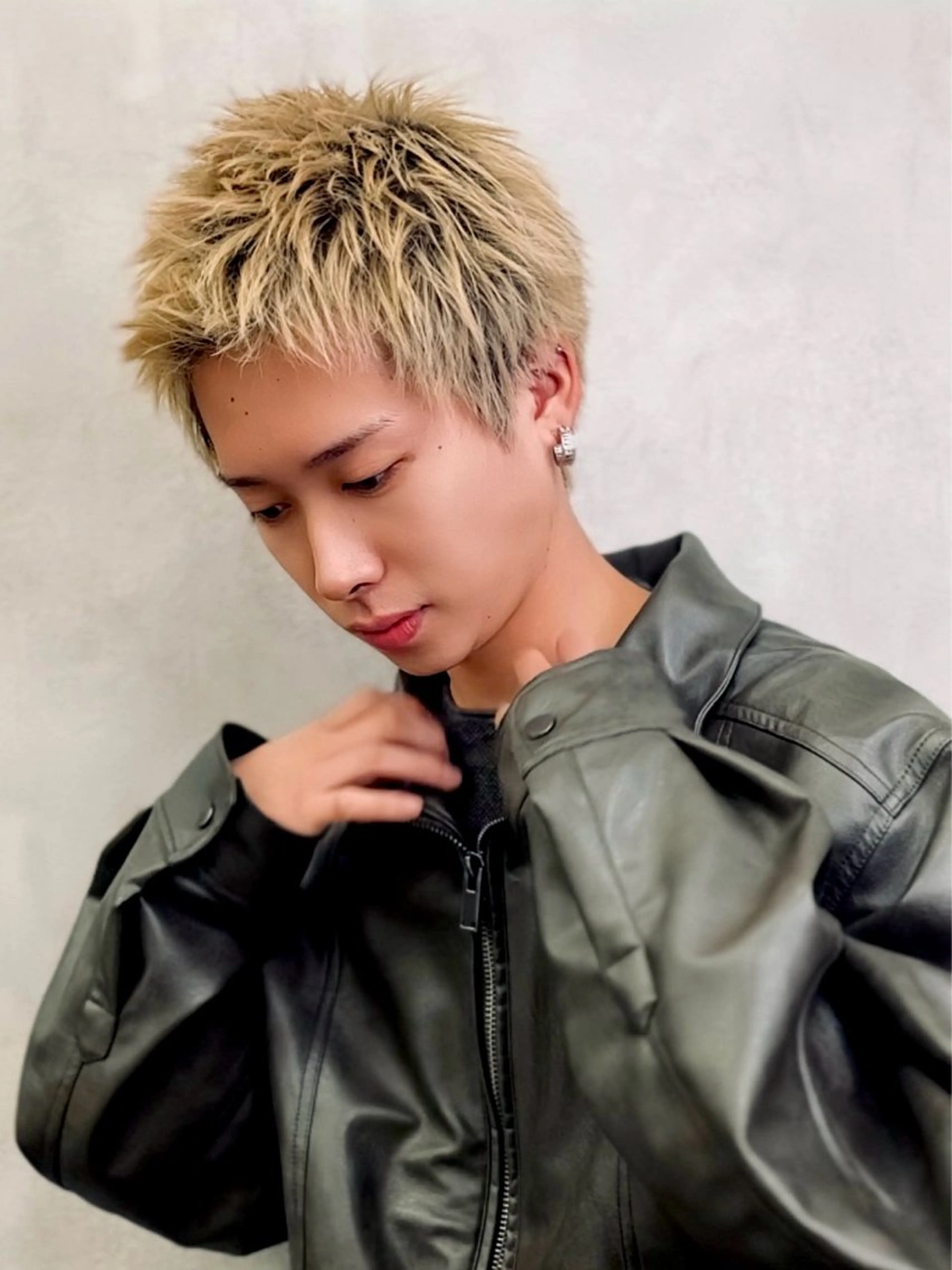 ショート カラー パーマ メンズ カット 石満 諒 メンズ縮毛矯正のヘアスタイル