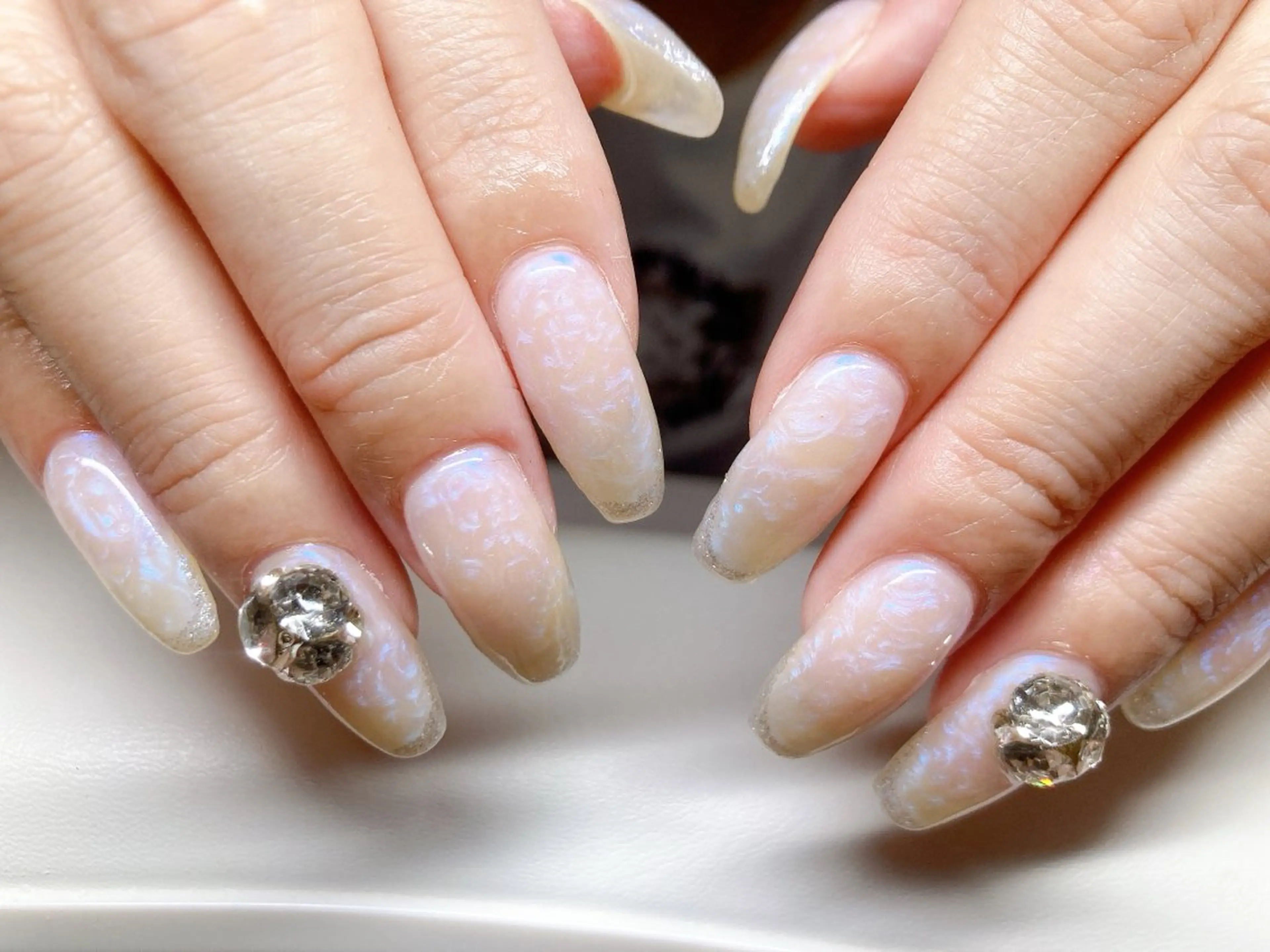 ネイル ECLAT エクラ所属・寺山 千鶴のネイルデザイン