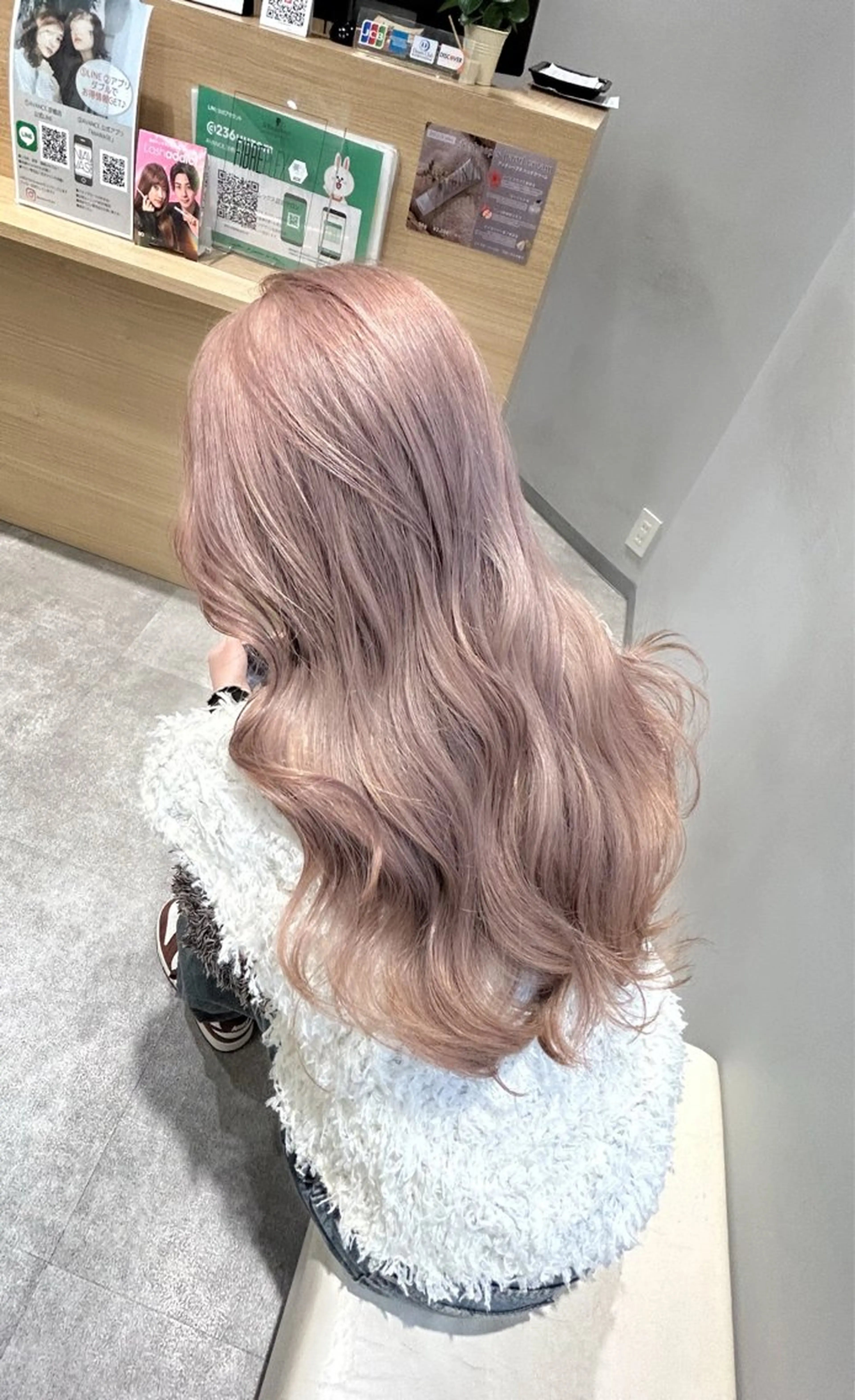 ロング カラー ヘアカラー AVANCE京橋所属・ハイトーンヘア/ 島崎　タクミのヘアスタイル