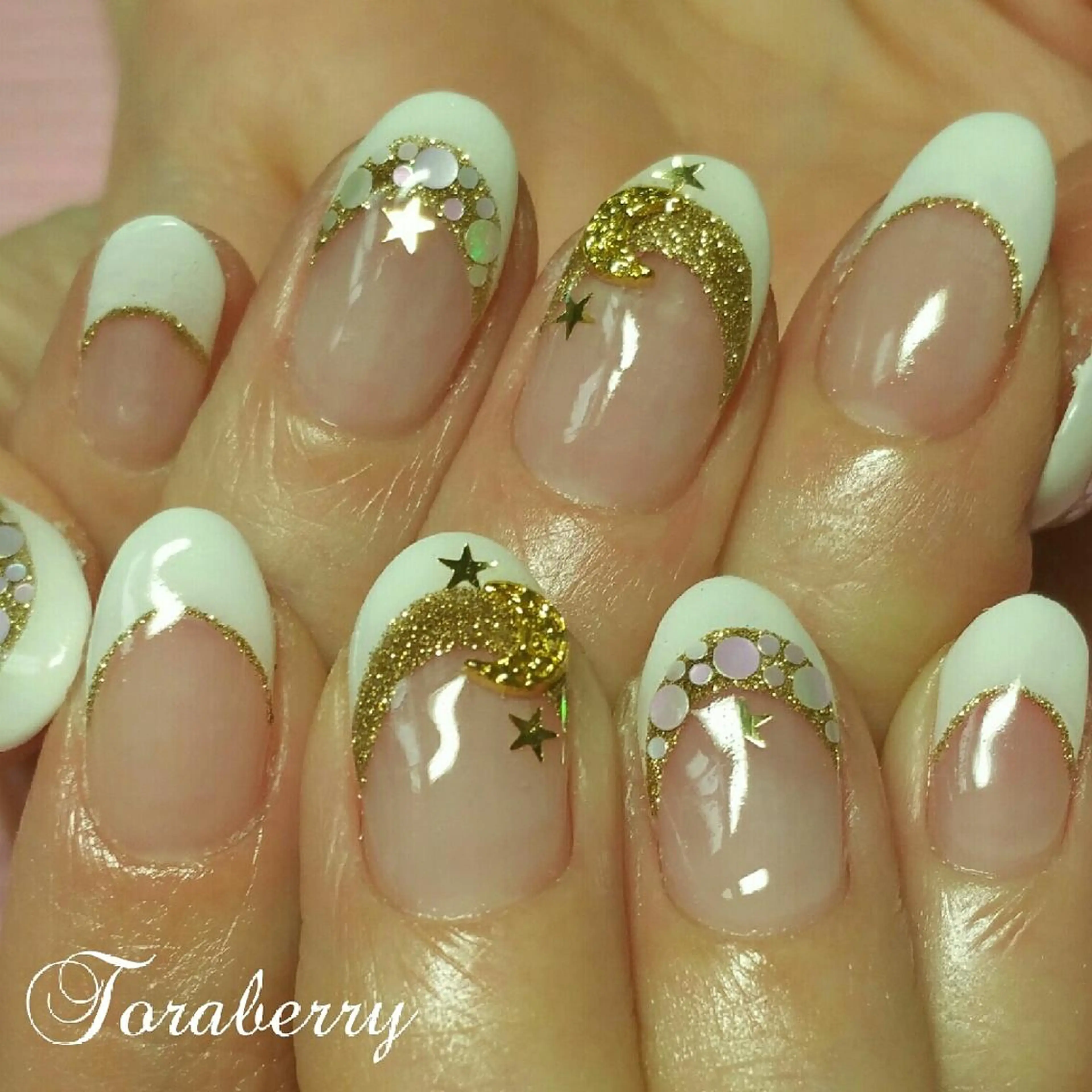 ネイル フレンチネイル ハンドネイル ネイリスト なつみのネイルデザイン