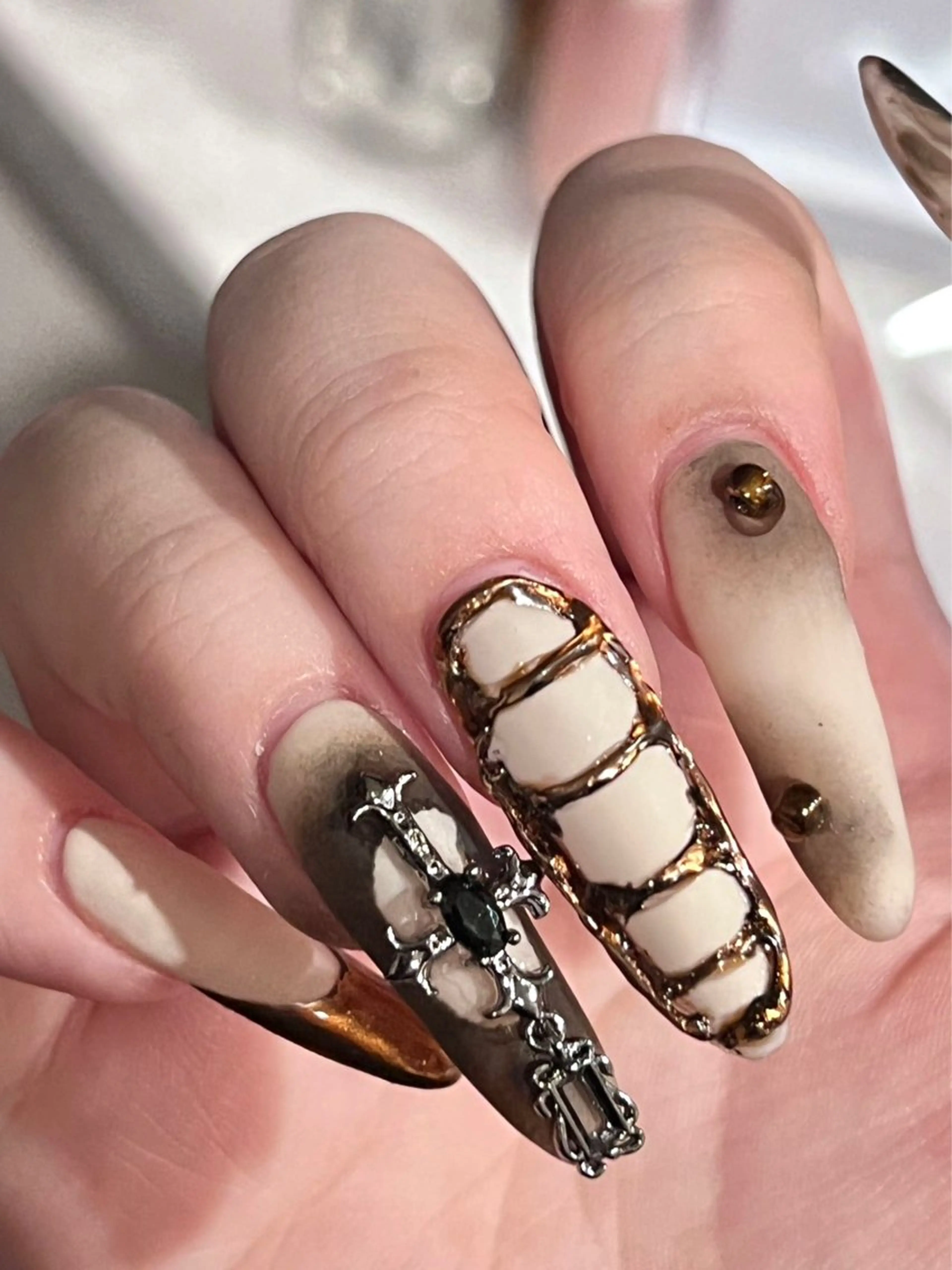 ネイル Eveネイル チップスカルプ専門店のネイルデザイン