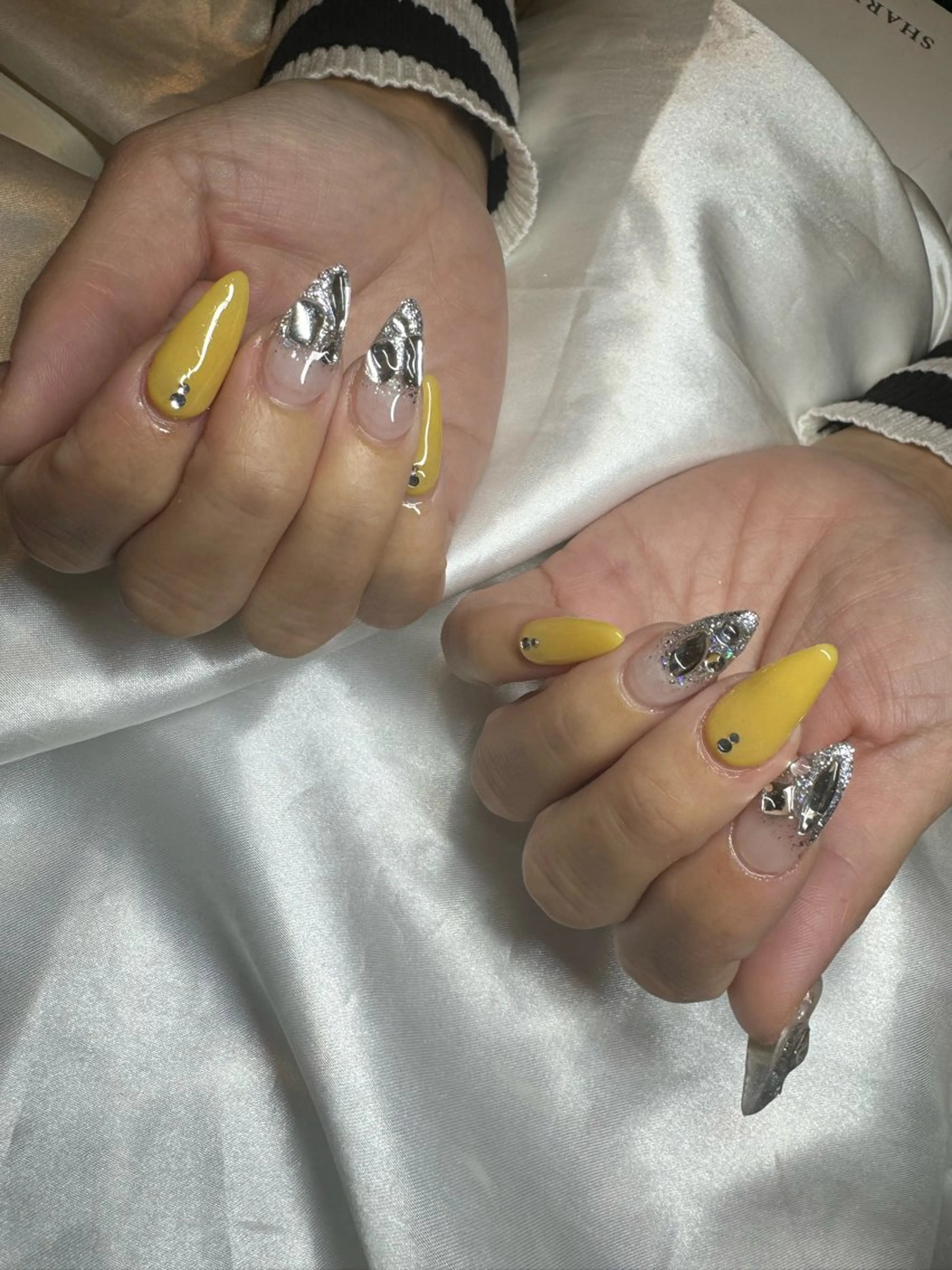 ネイル ハンドネイル 濱岡 咲のネイルデザイン