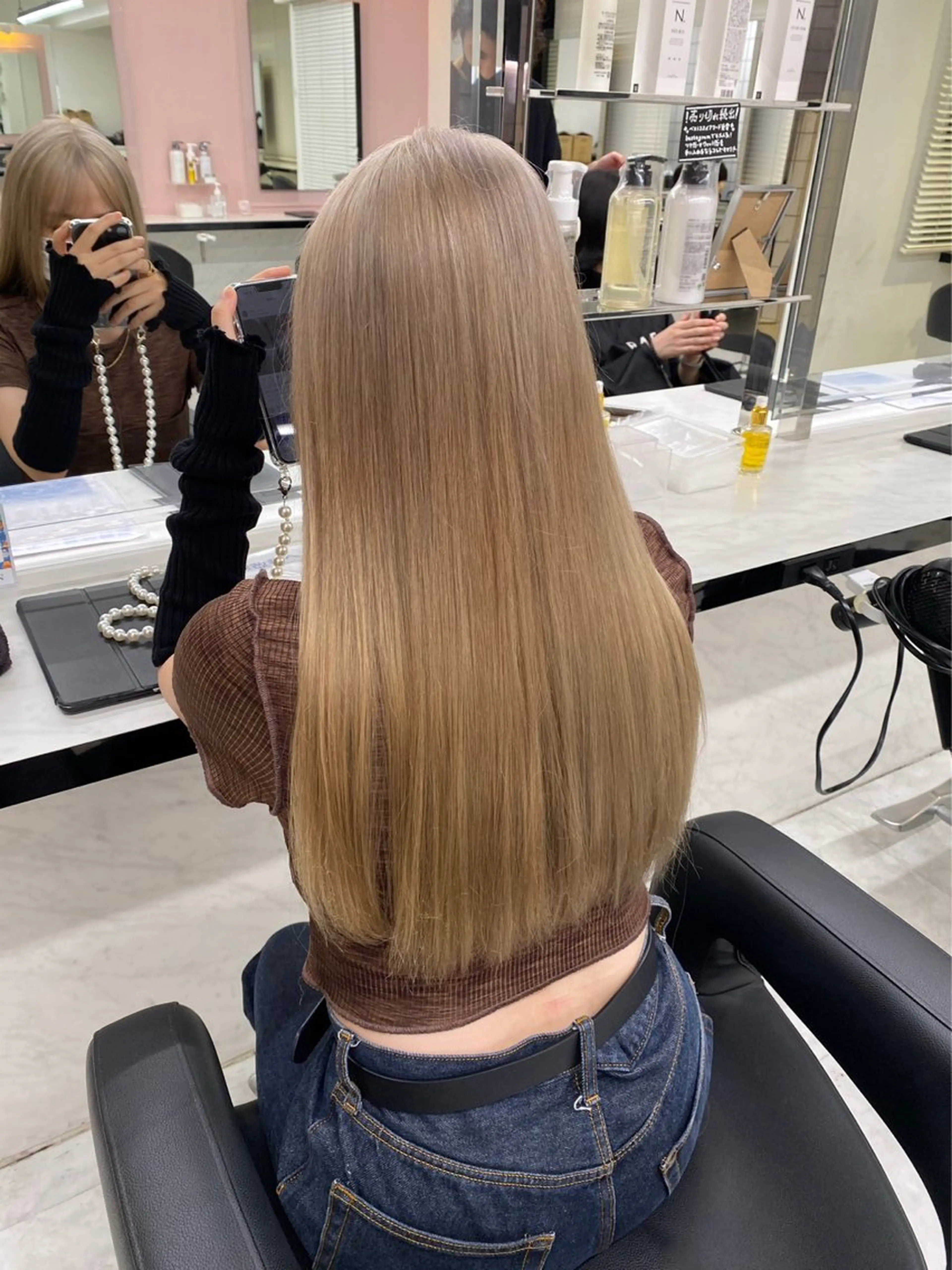 ロング ヘアカラー 大人上品🤍透明感 ベージュ🤍REOのヘアスタイル