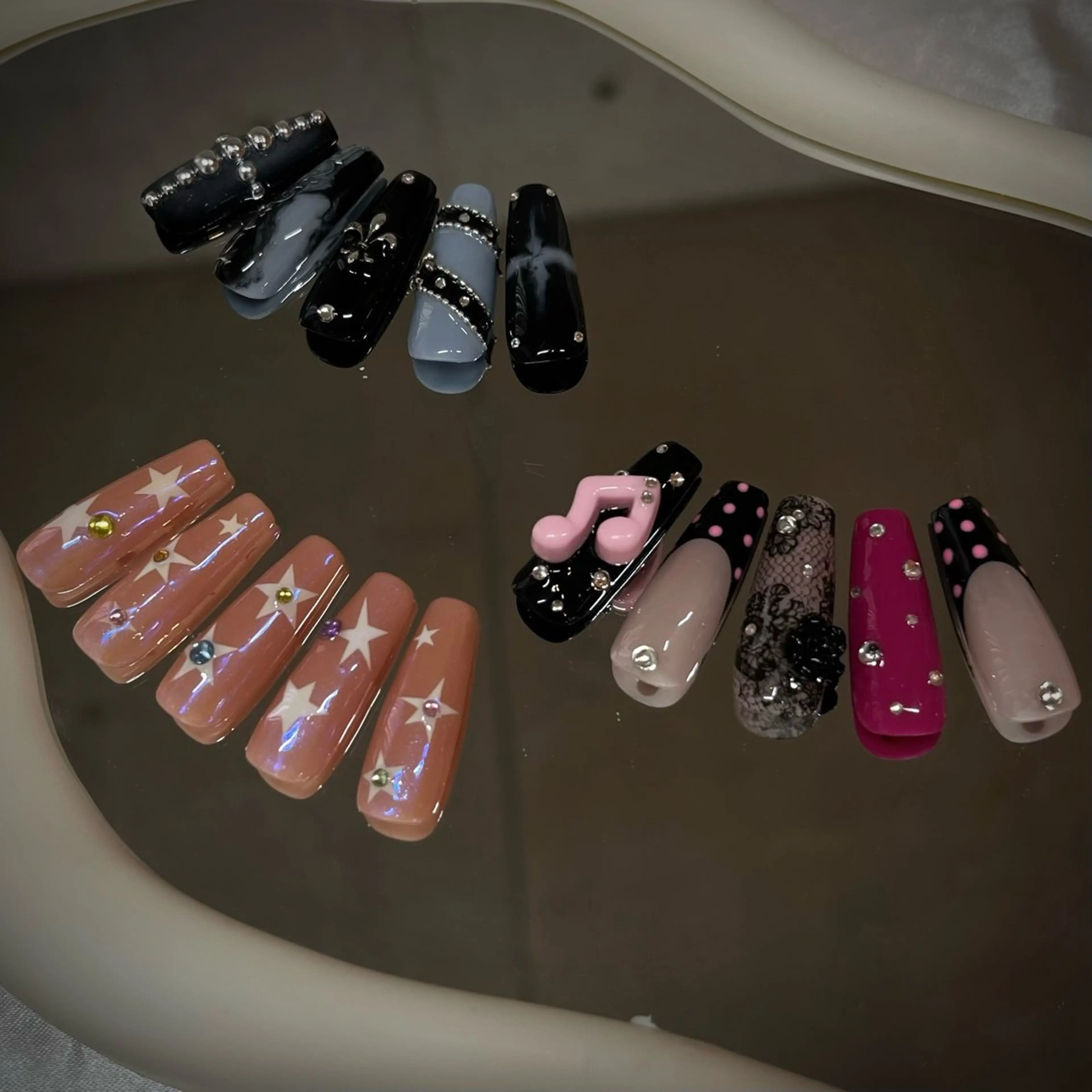 ネイル SoLuna Hikariのネイルデザイン