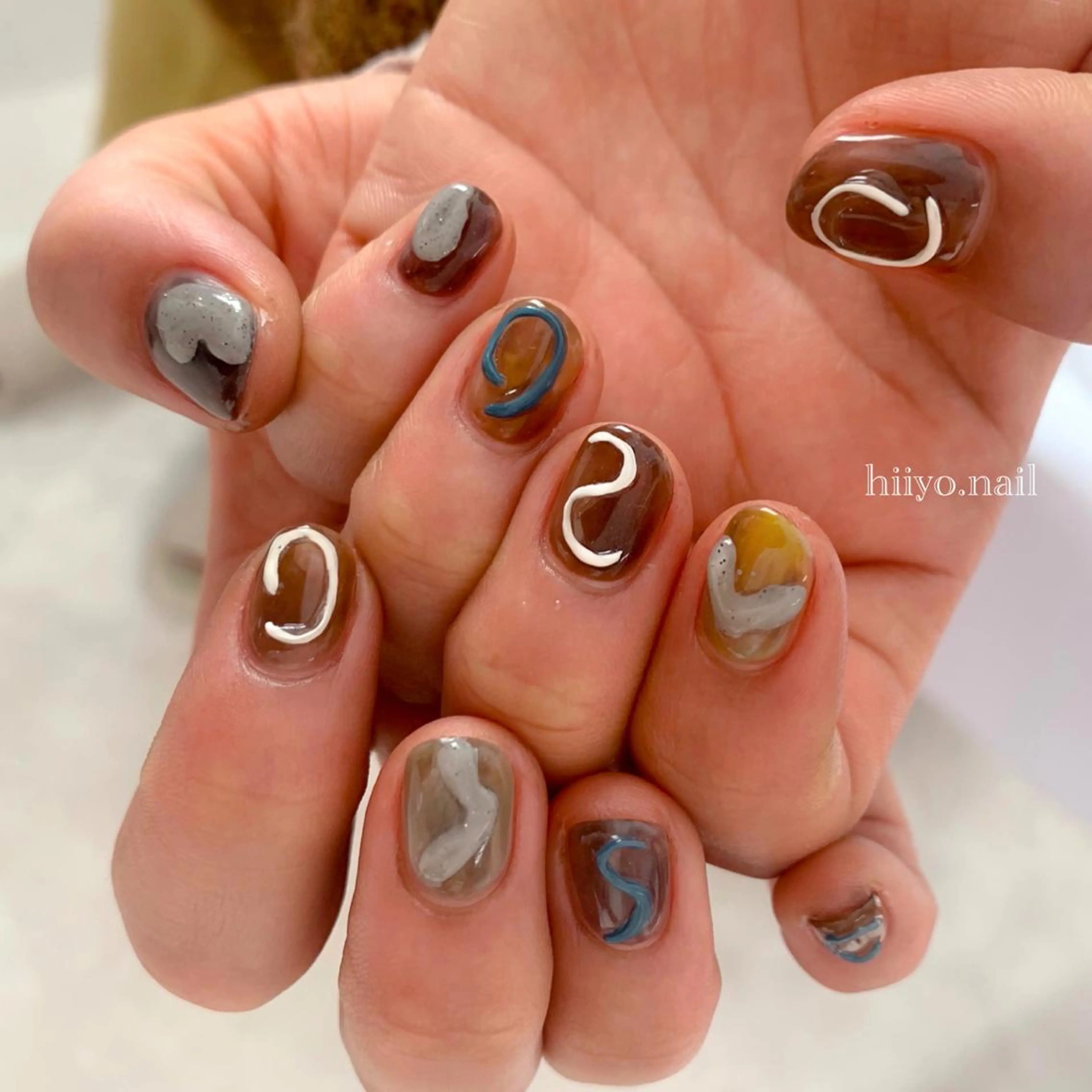 ネイル ニュアンスネイル ショートネイル ハンドネイル hiyo🫧ネイル /渋谷💍🎀のネイルデザイン