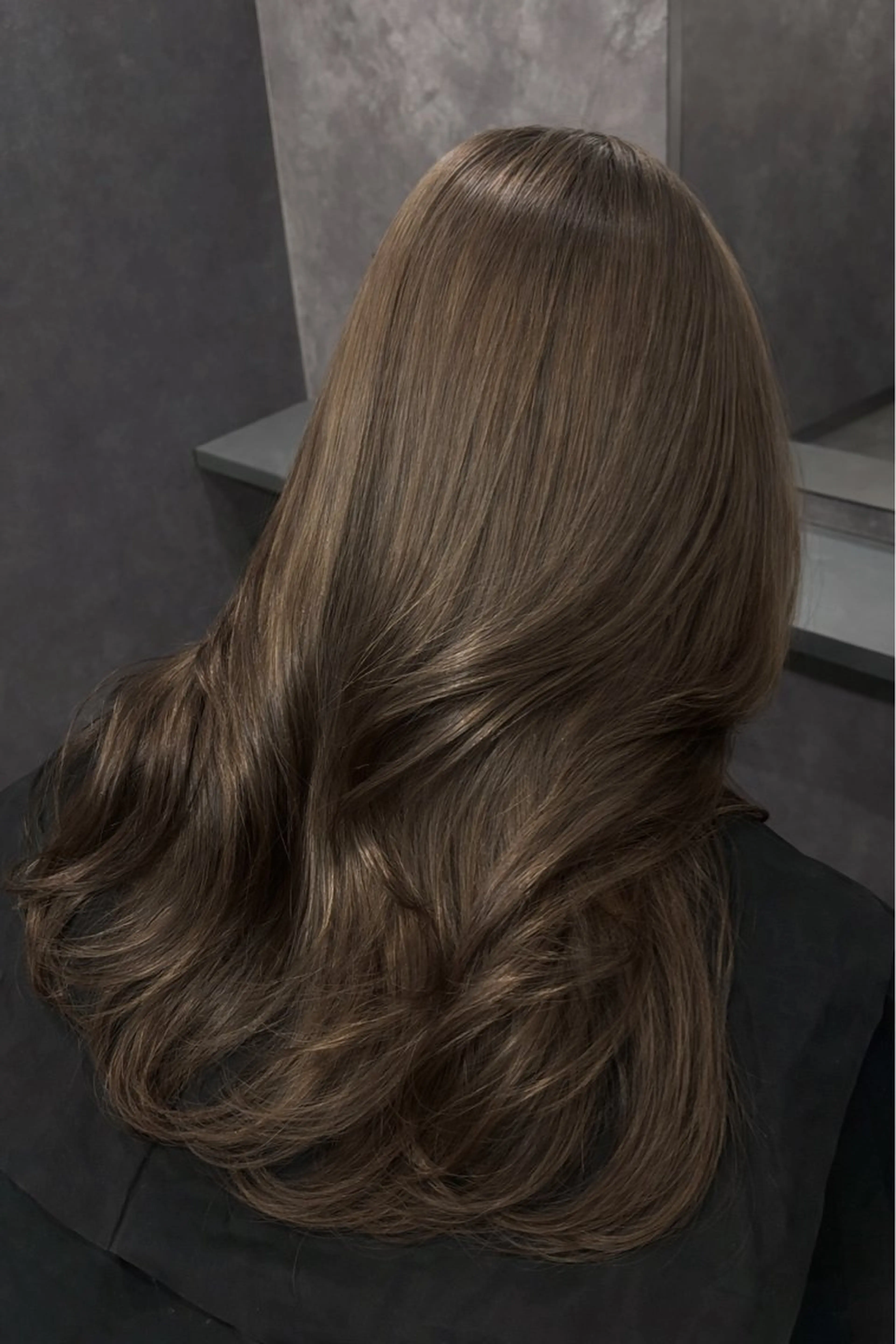 セミロング カラー アッシュ 透明感カラー オレンジ 髪質改善 トリートメント カット ヘアカラー トリートメント nameless髪質 改善ブリーチ心斎橋のヘアスタイル