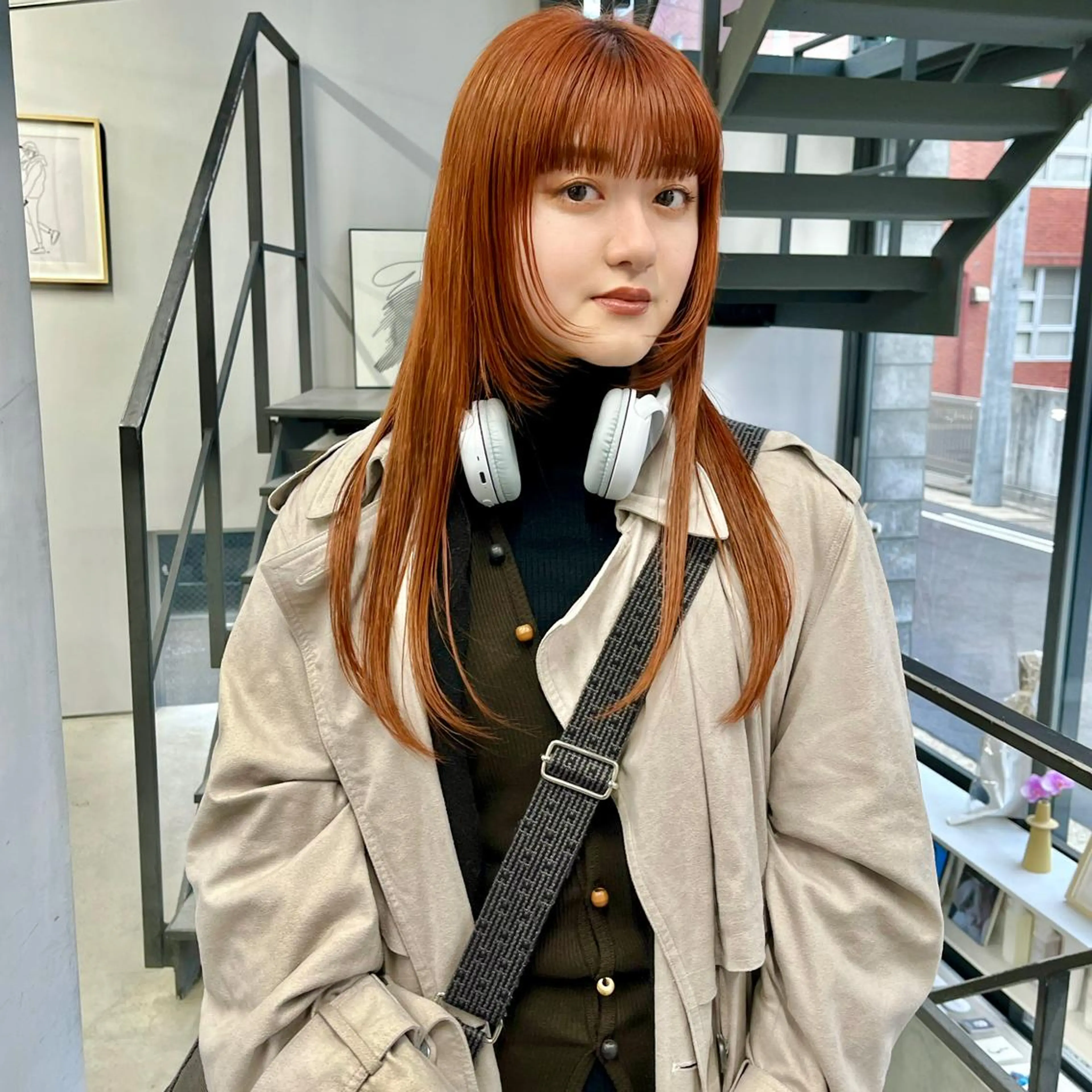 ロング カラー オレンジ 顔まわりレイヤー 顔周りカット レイヤーカット 山口 モエのヘアスタイル