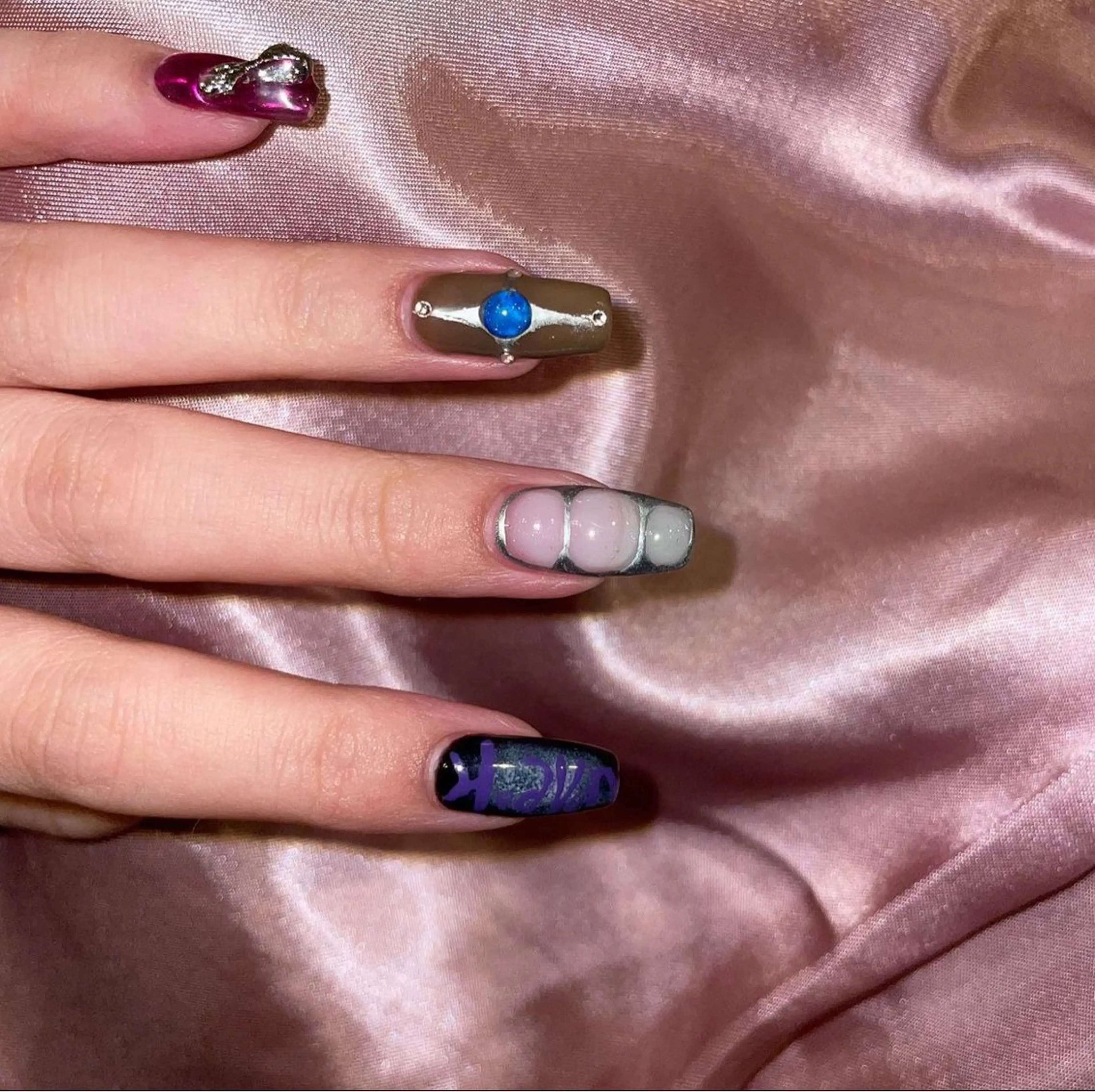 ネイル . hinakoのネイルデザイン